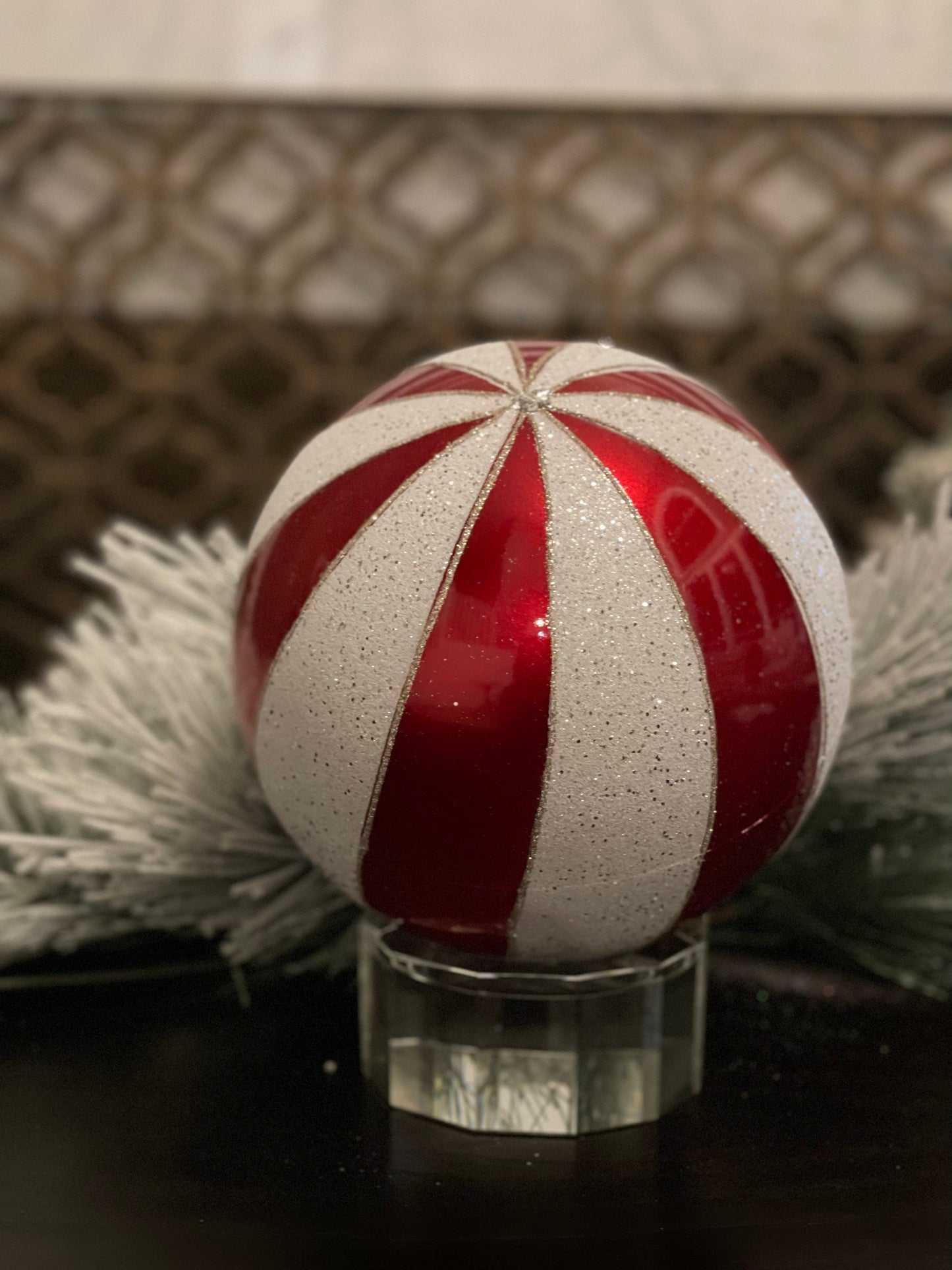 Ball 200mm candy cane red/white. Glitter*