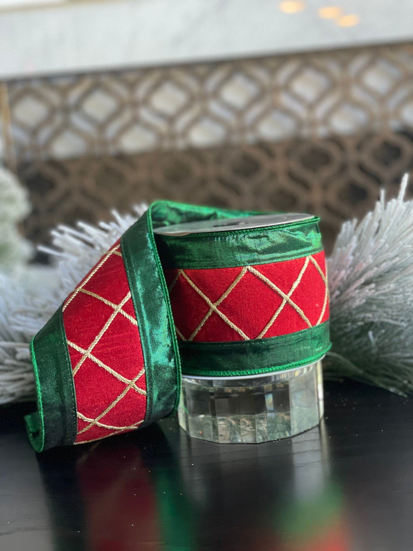 4" X 10 yds Drummer boy ribbon. Rojo, verde y dorado. Farrisilk. Cableado.