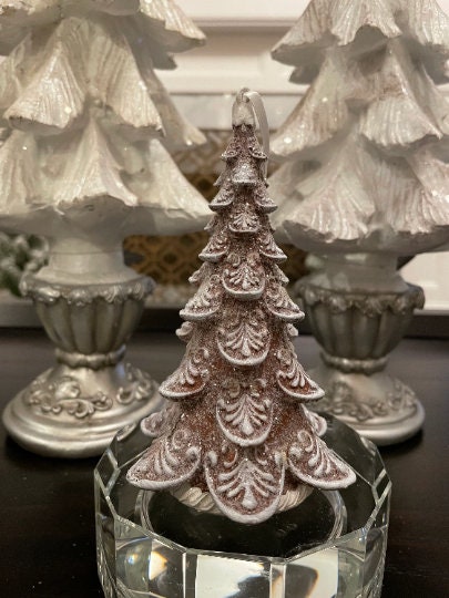 5.5” resin gingerbread tree
