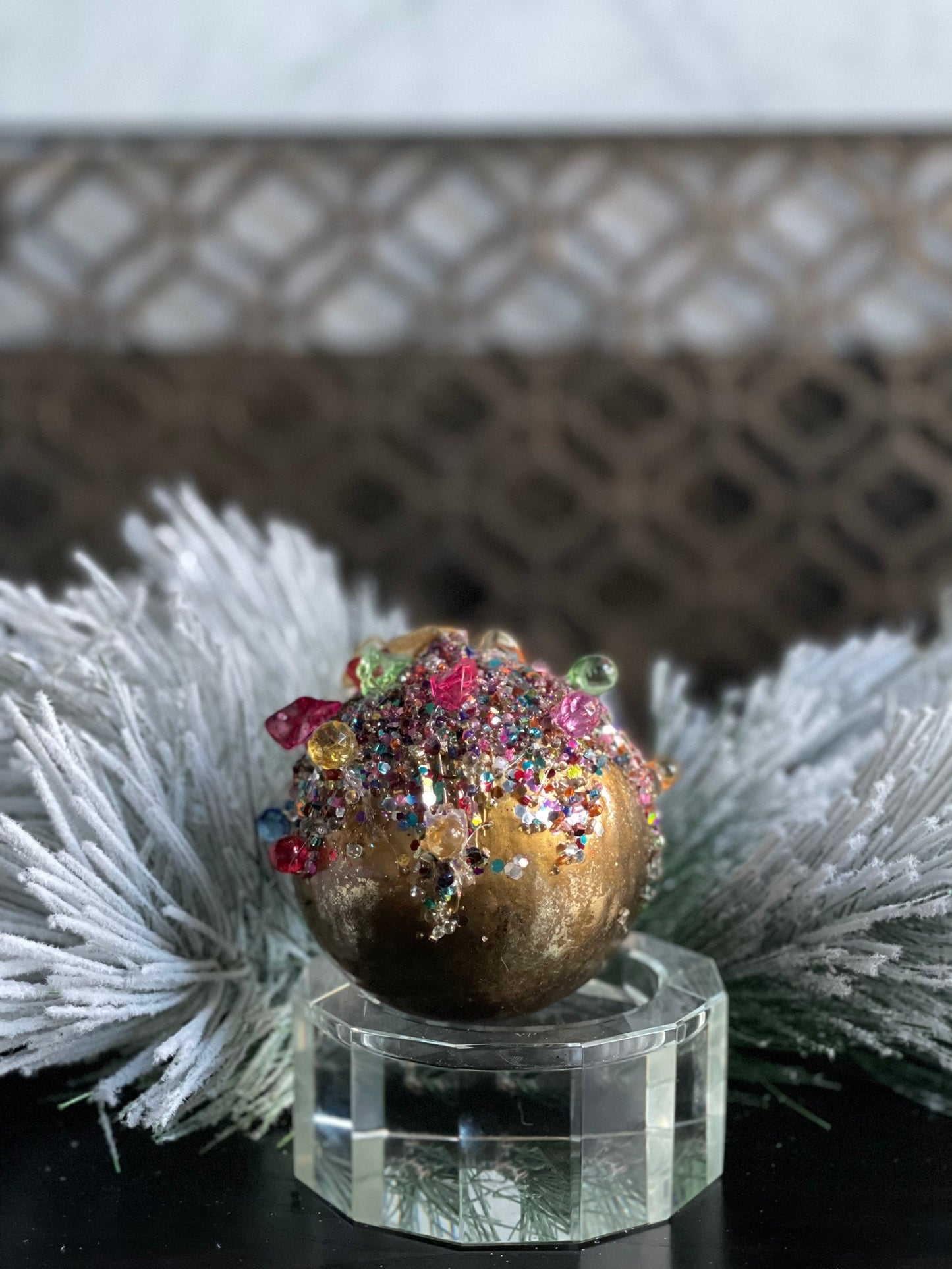 4” Kaleidoscope jeweled ball gold