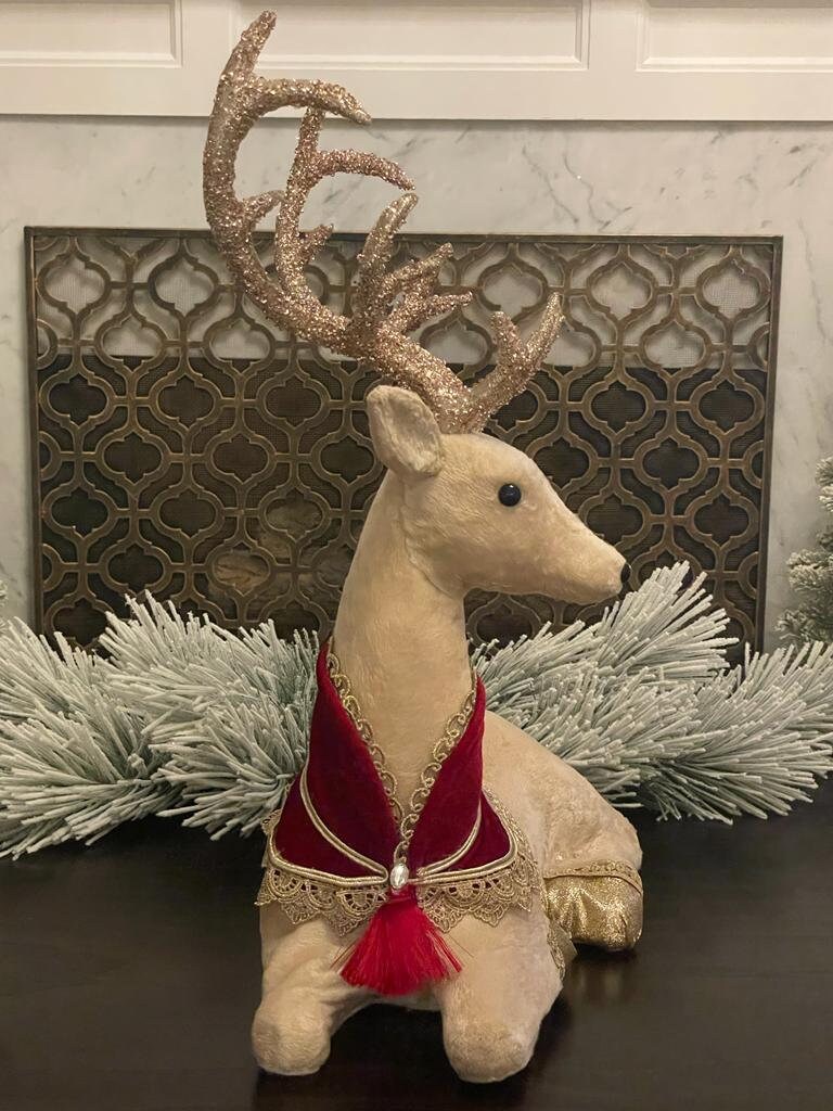 21" Santa's Reindeer Sitting