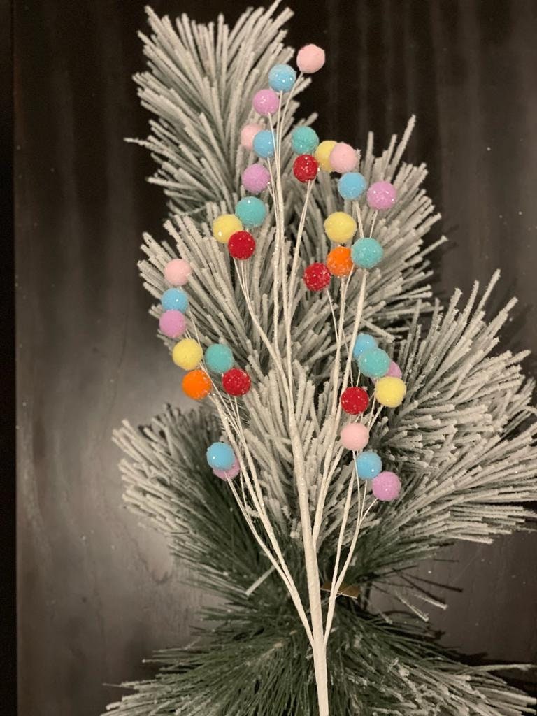 28" pom pom ball spray