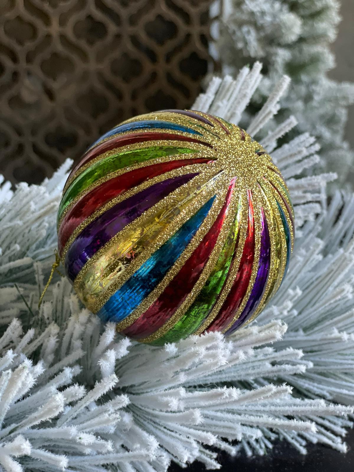 SET of 4. 100mm vp stripe mercury ball ornament box.*