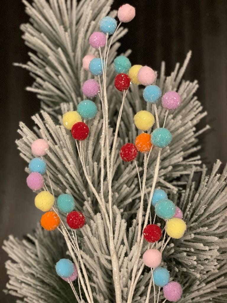 28" pom pom ball spray