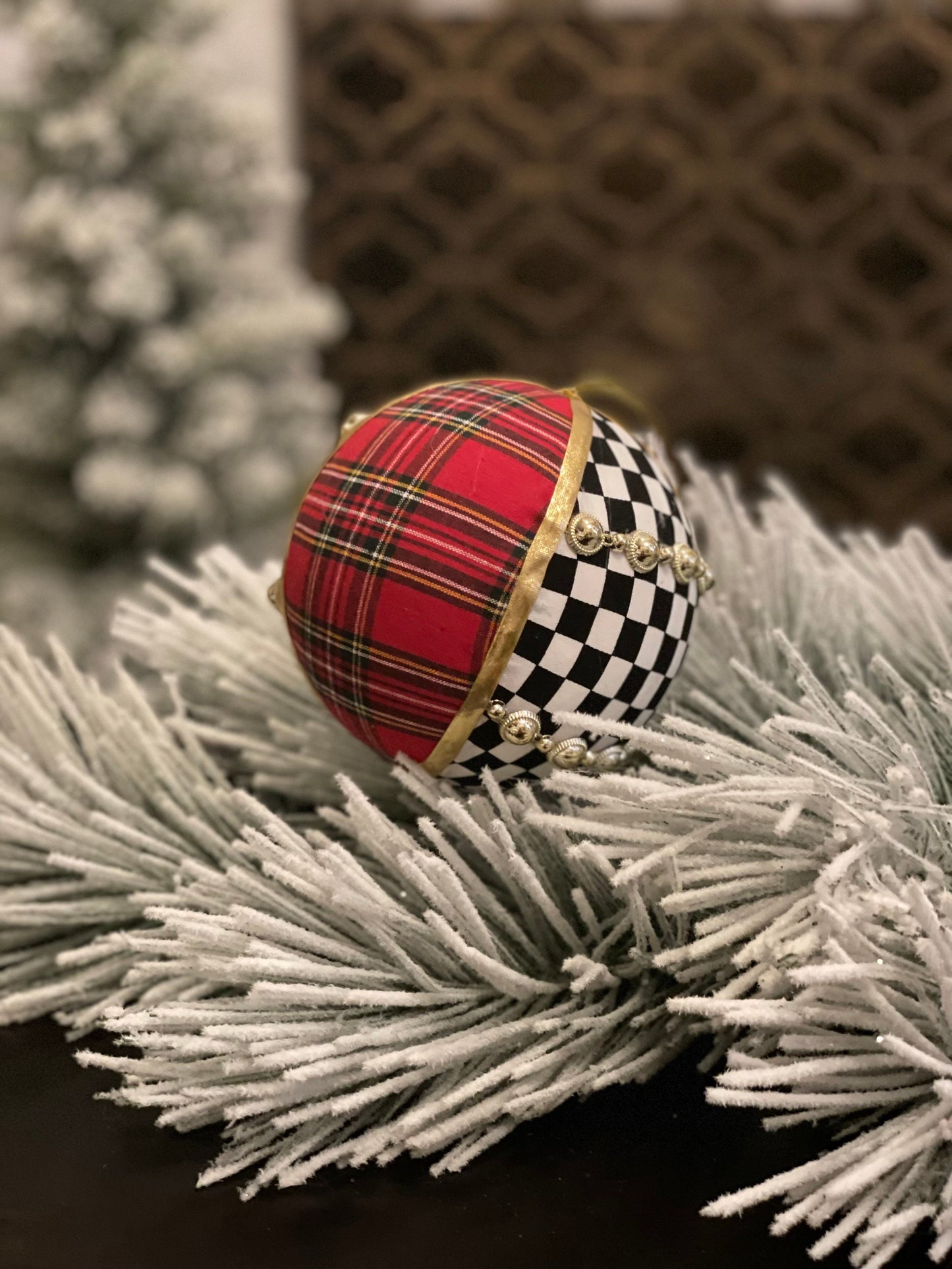 5” Ball checkered plaid red