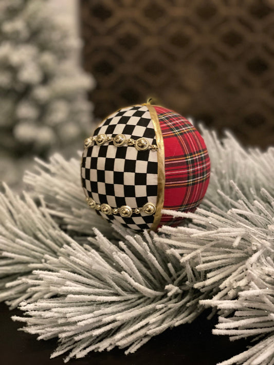5” Ball checkered plaid red