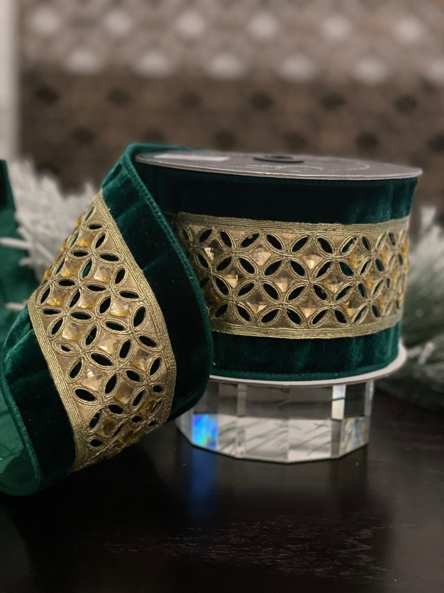 4” x 5 yds. Velvet diamond lace emerald gold . Wired. Farrisilk.*