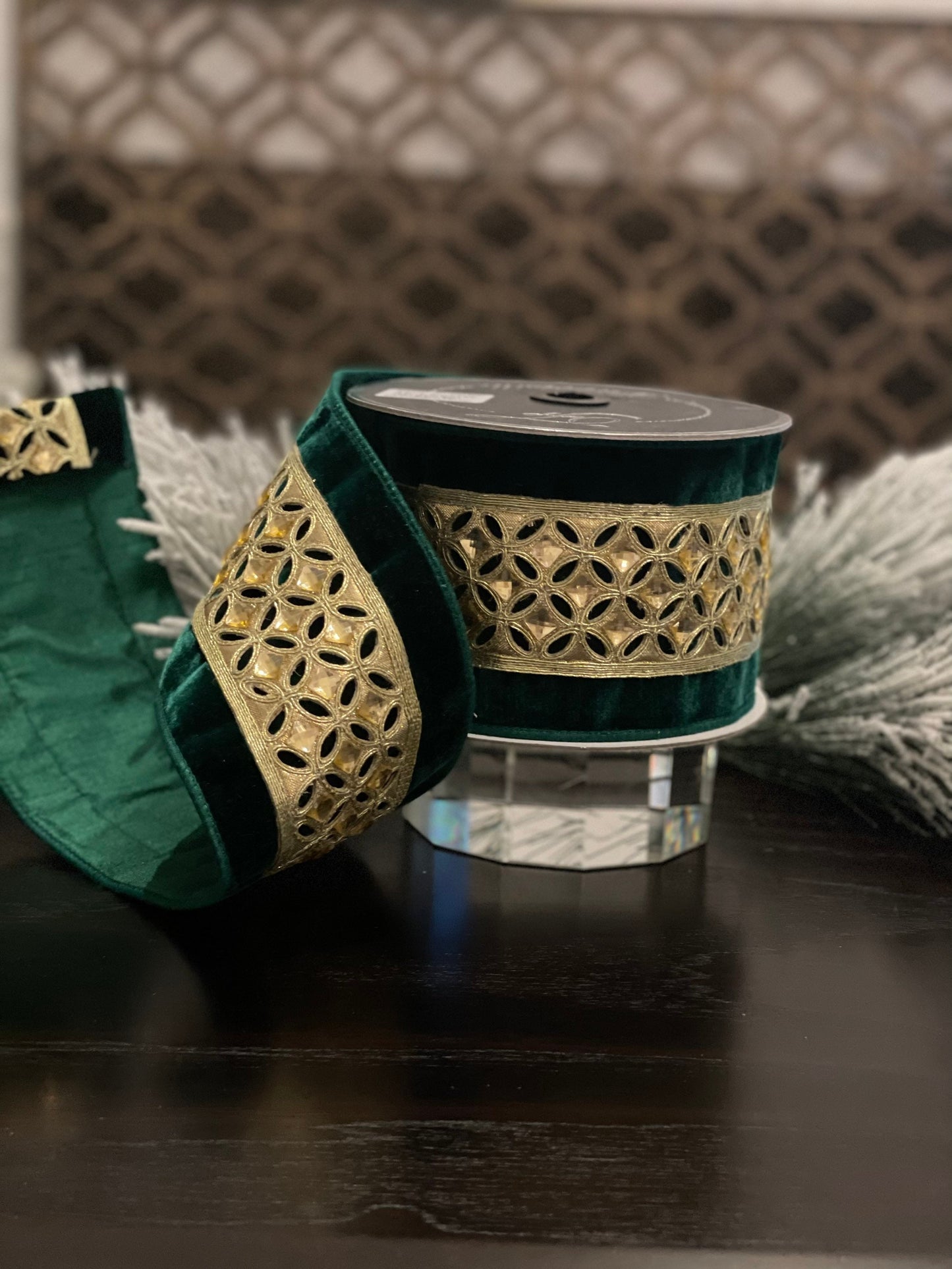 4” x 5 yds. Velvet diamond lace emerald gold . Wired. Farrisilk.*