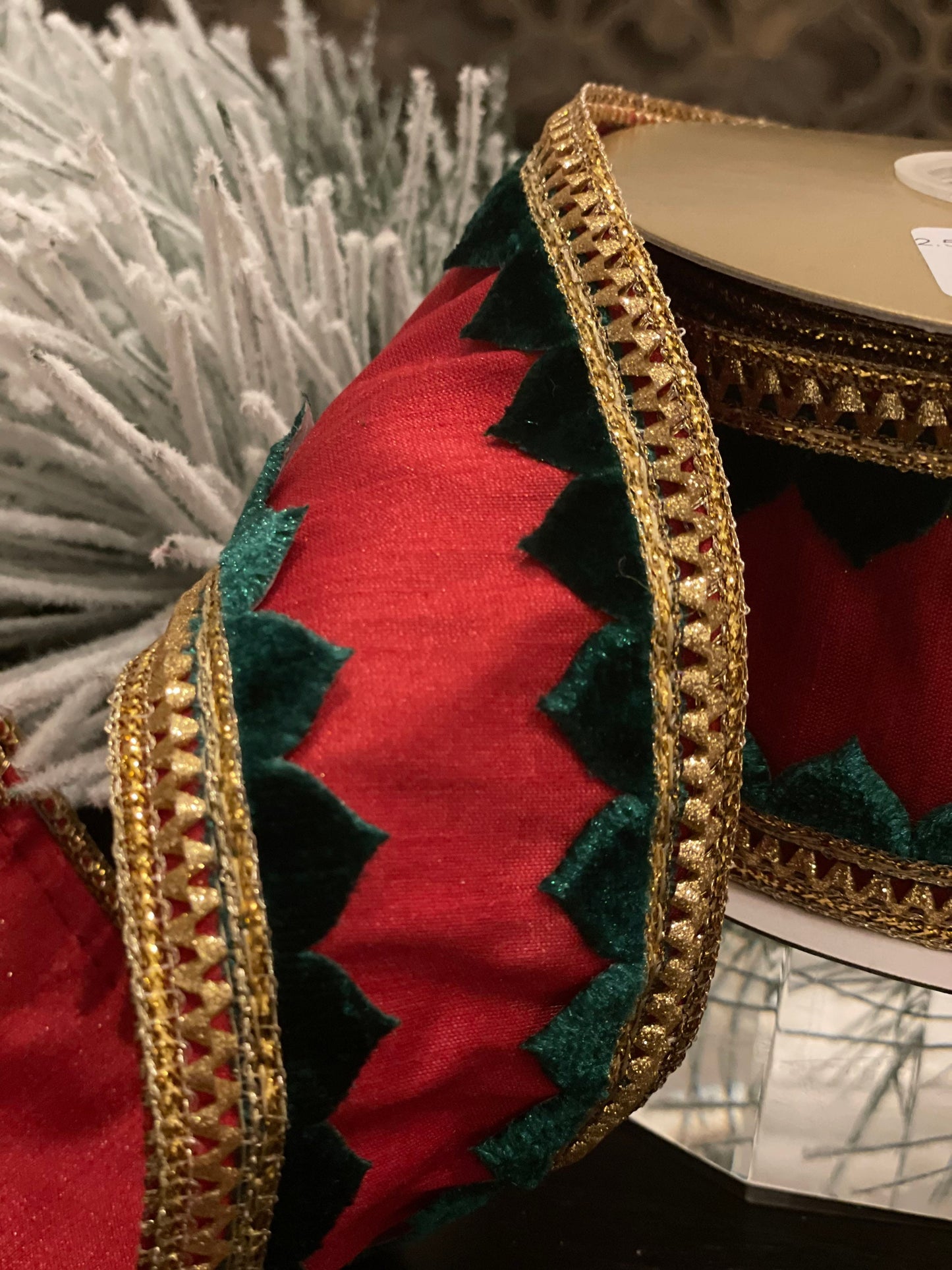2.5"X 5 yds. Trim dupion ribbon. Red dupion and green velvet. Gold edges. Wired.*