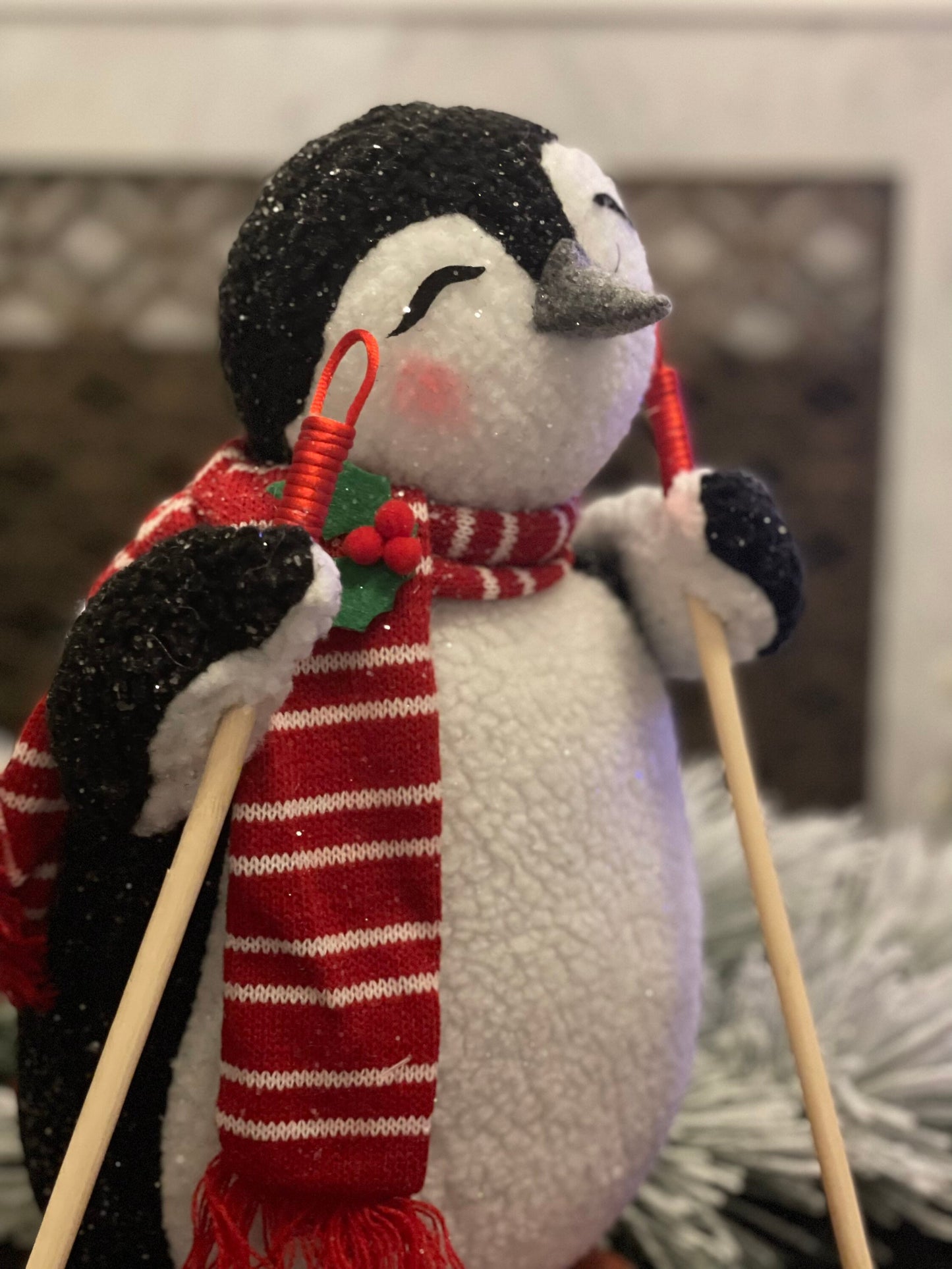 15.75" Skiing penguin set of 2.