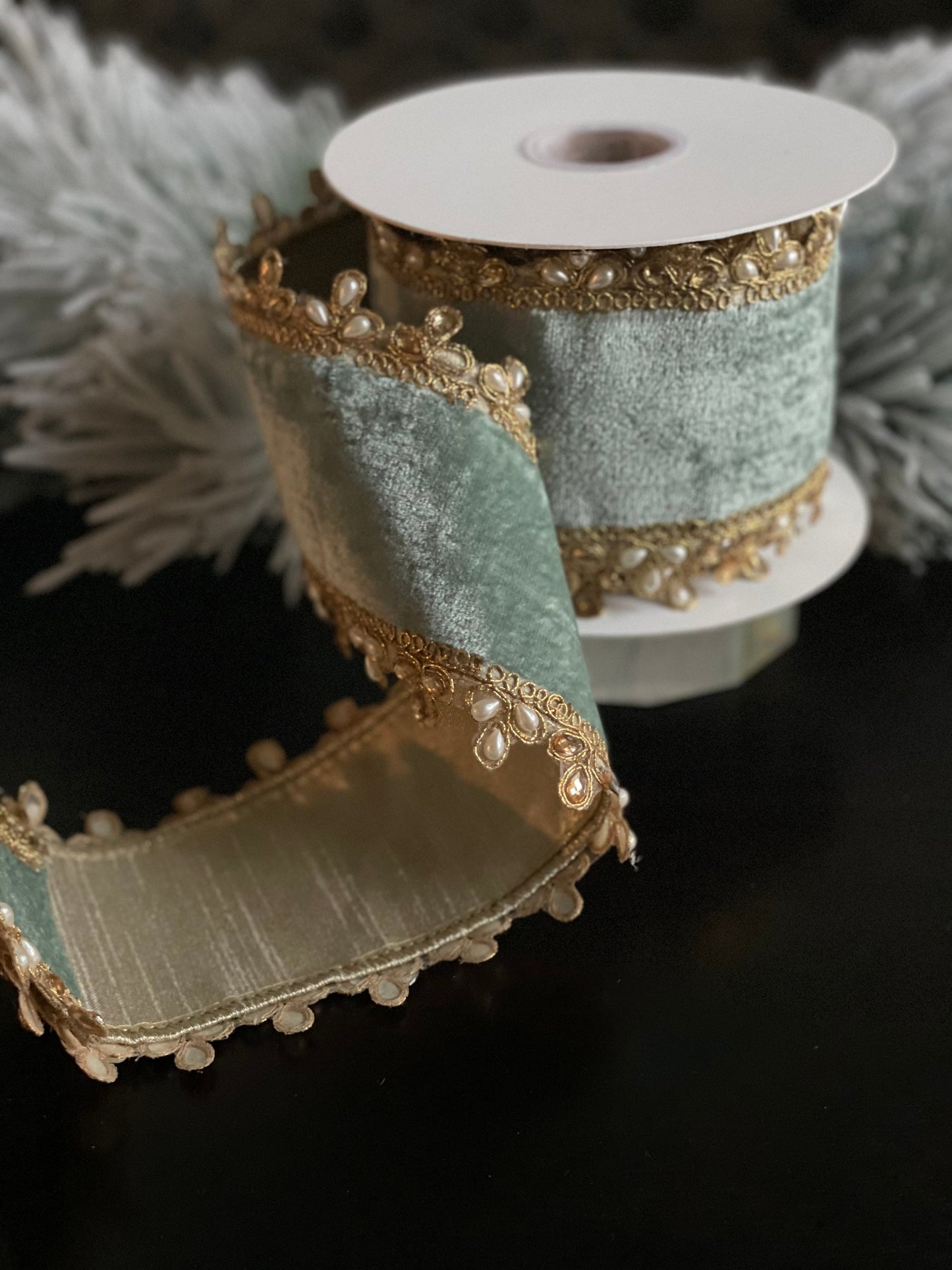 4”x 5 yds velvet pearl / jewel edge double side ribbon. Aqua.
