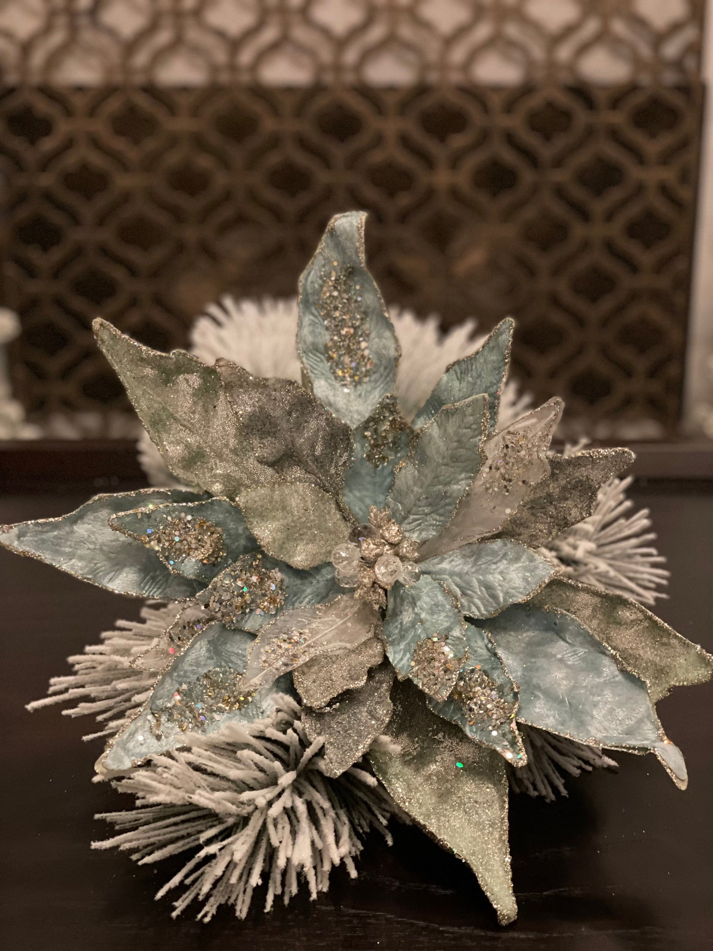 XXL Clip Poinsettia beaded soft blue. 17” tip to tip.