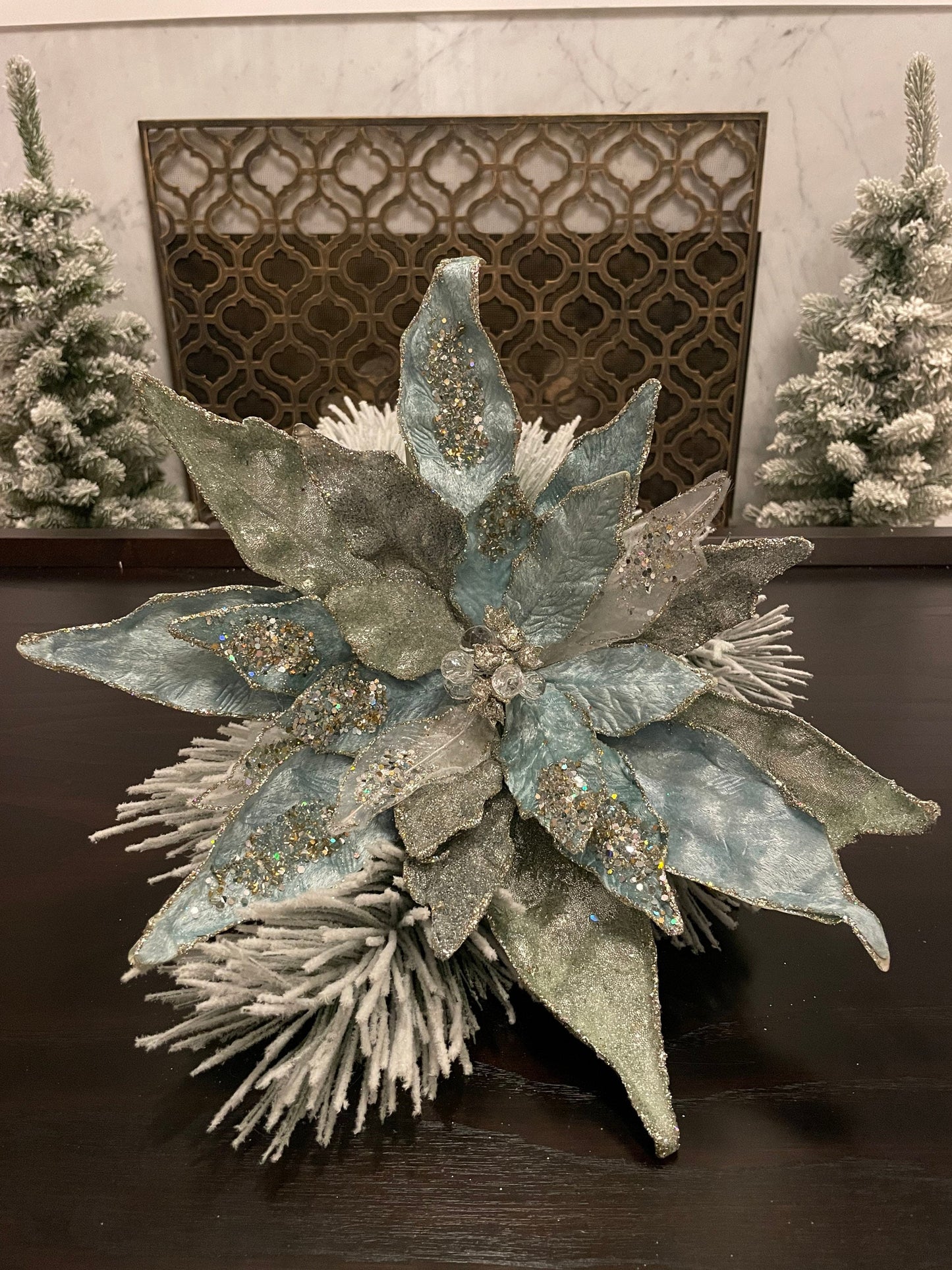 XXL Clip Poinsettia beaded soft blue. 17” tip to tip.