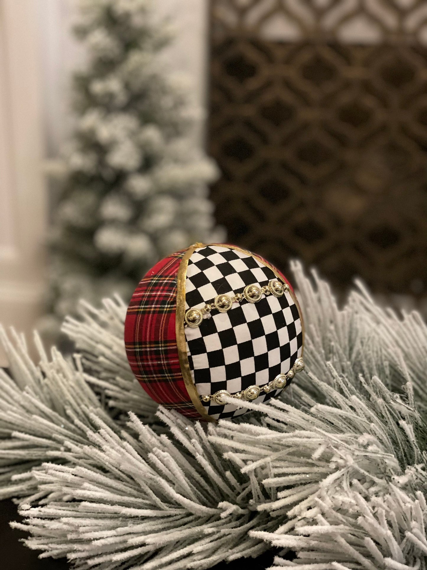 5” Ball checkered plaid red