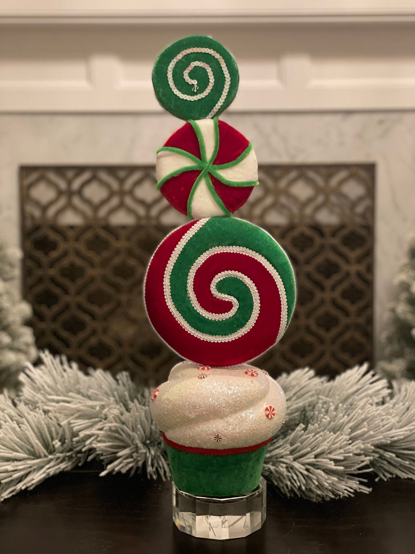 22” topiary mints green/red/white