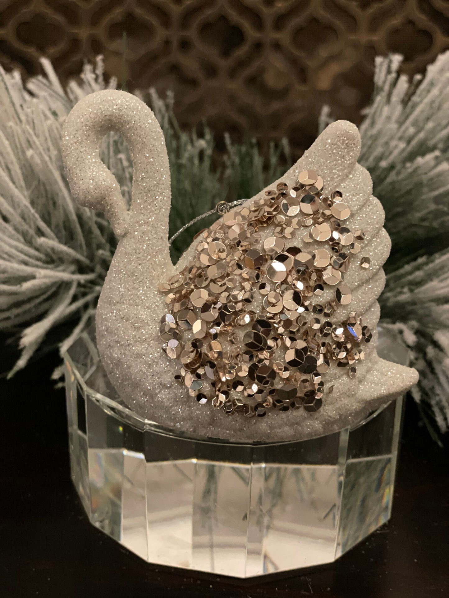 set of two 4” Swan glitter and sequins vp. Silver.