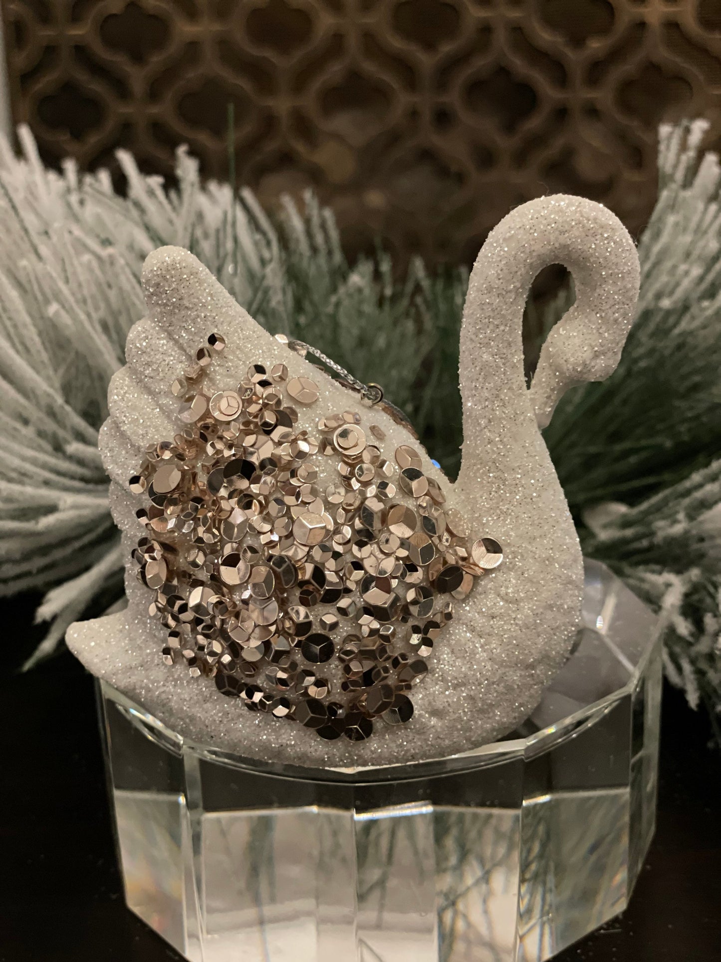 set of two 4” Swan glitter and sequins vp. Silver.