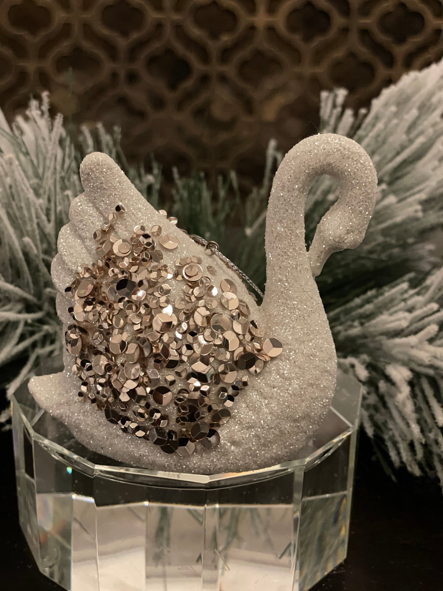 set of two 4” Swan glitter and sequins vp. Silver.