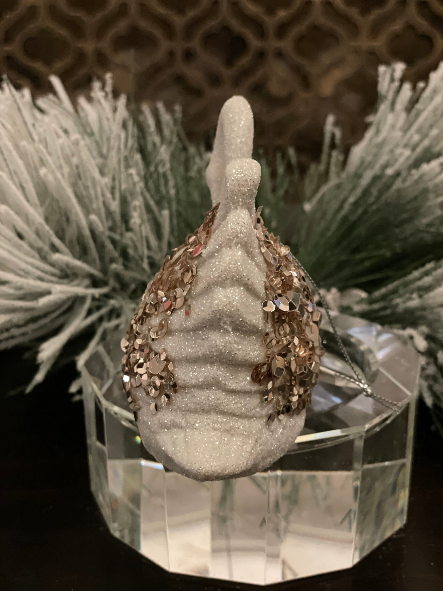 set of two 4” Swan glitter and sequins vp. Silver.