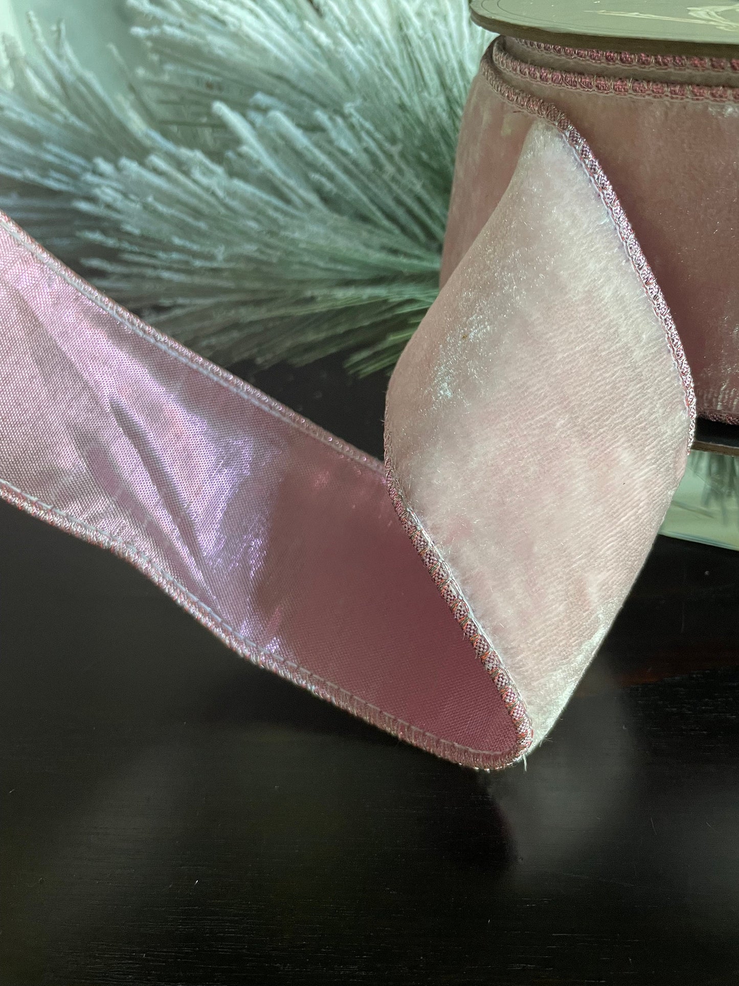 2.5" x 10 yds. Designer crown pink velvet metallic dupion back. Wired. D. Stevens.
