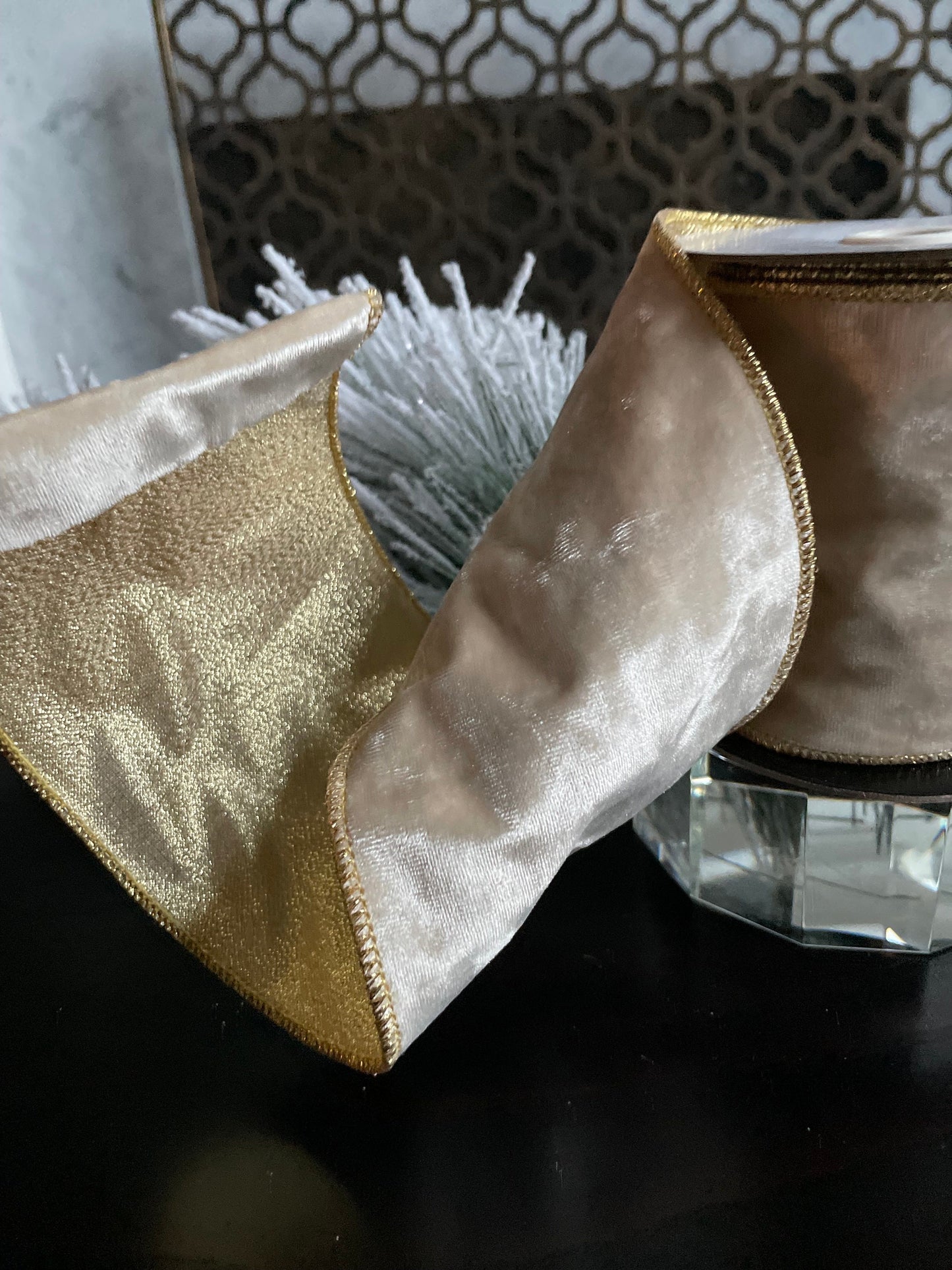 4” x 5 yds. Designer luxury textured champagne velvet ribbon. Wired. Regency.