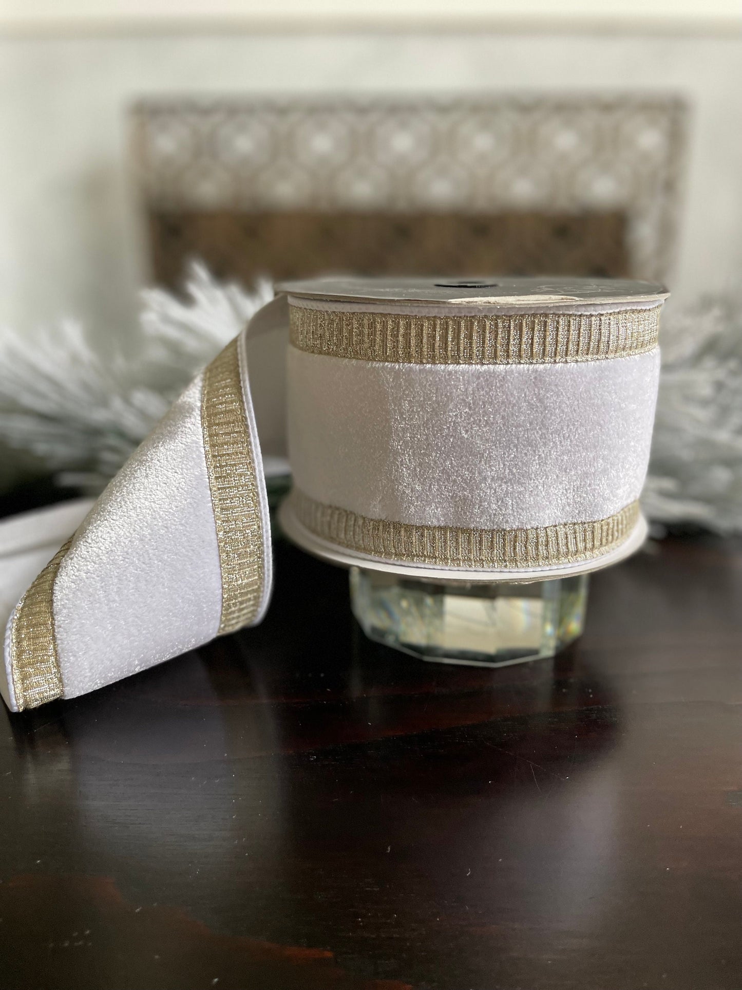 4” x 10 yds Designer pleated borders, white velvet ribbon with platinum borders. Wired. Farrisilk.