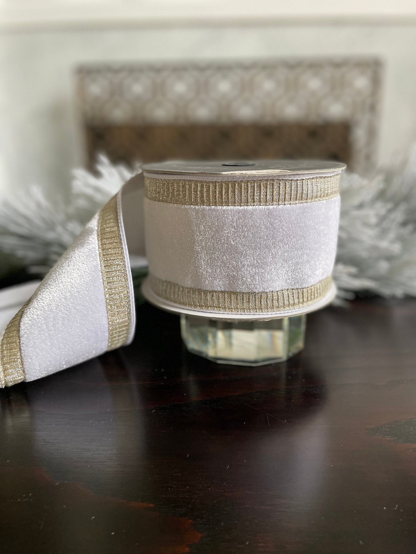 4” x 10 yds Designer pleated borders, white velvet ribbon with platinum borders. Wired. Farrisilk.