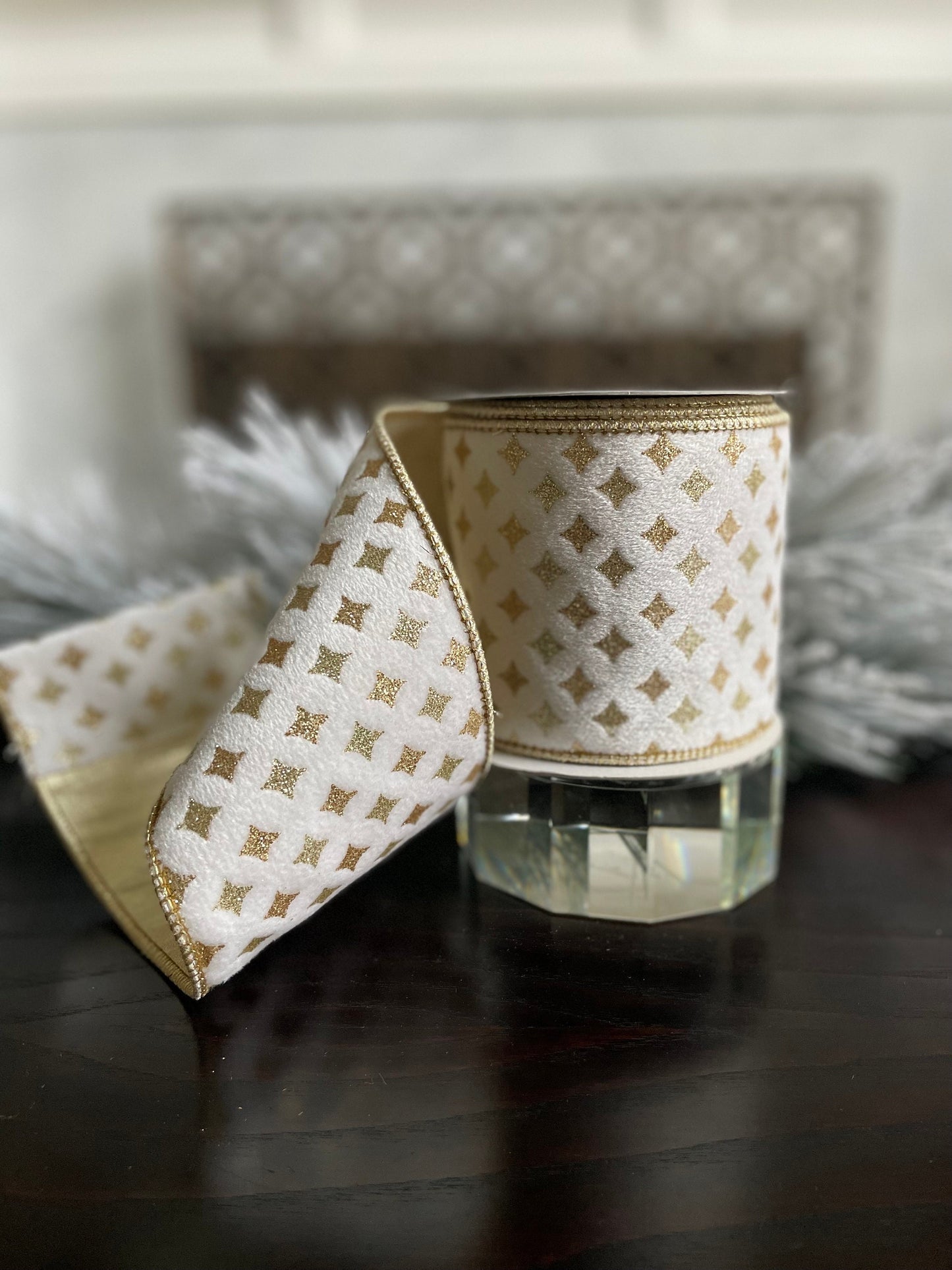 4” x 5 yds. Designer white and gold kismet glitter print velvet ribbon. Wired. Regency.