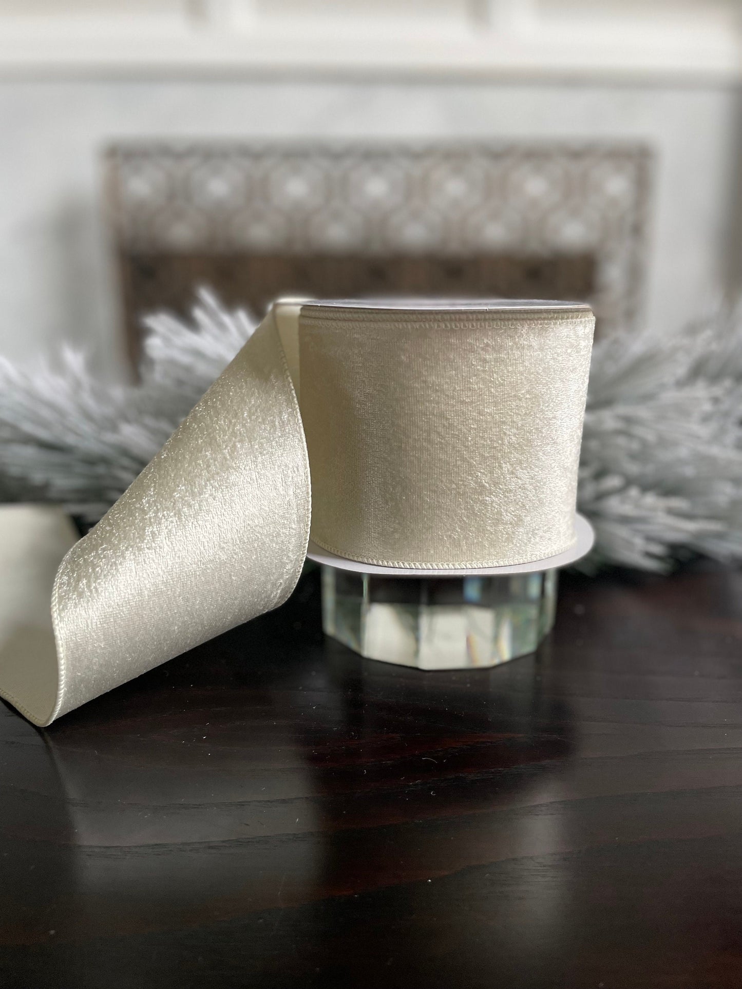 4” x 10 yds. Ivory velvet with dupion back ribbon. Wired. Regency.