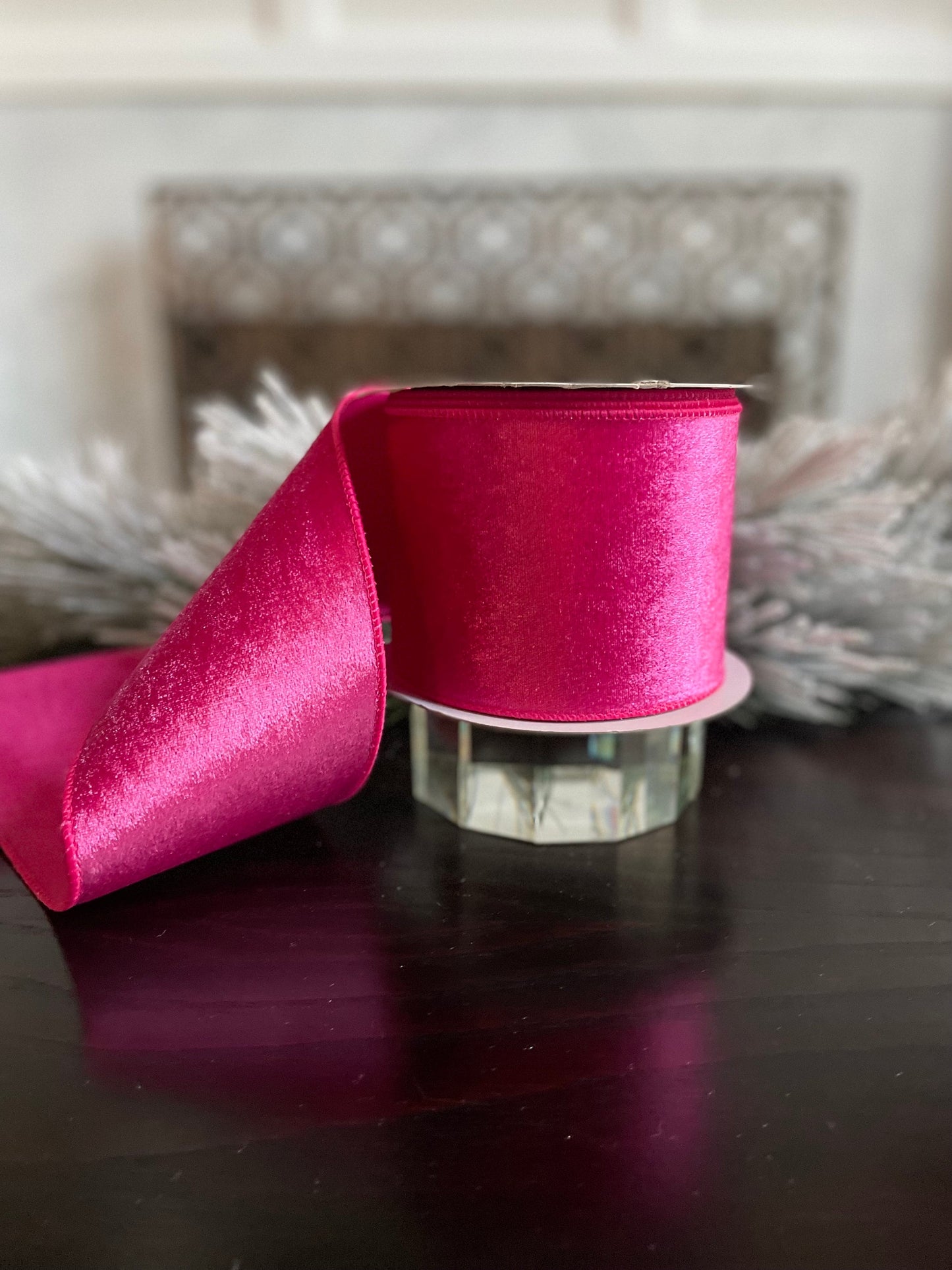 4” x 10 yds. Fuschia velvet with dupion back ribbon. Wired. Regency.