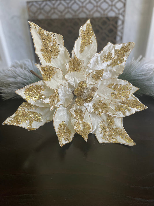 22” Poinsettia light ivory and gold glitter. 22” tip to tip. Stem poinsettia.