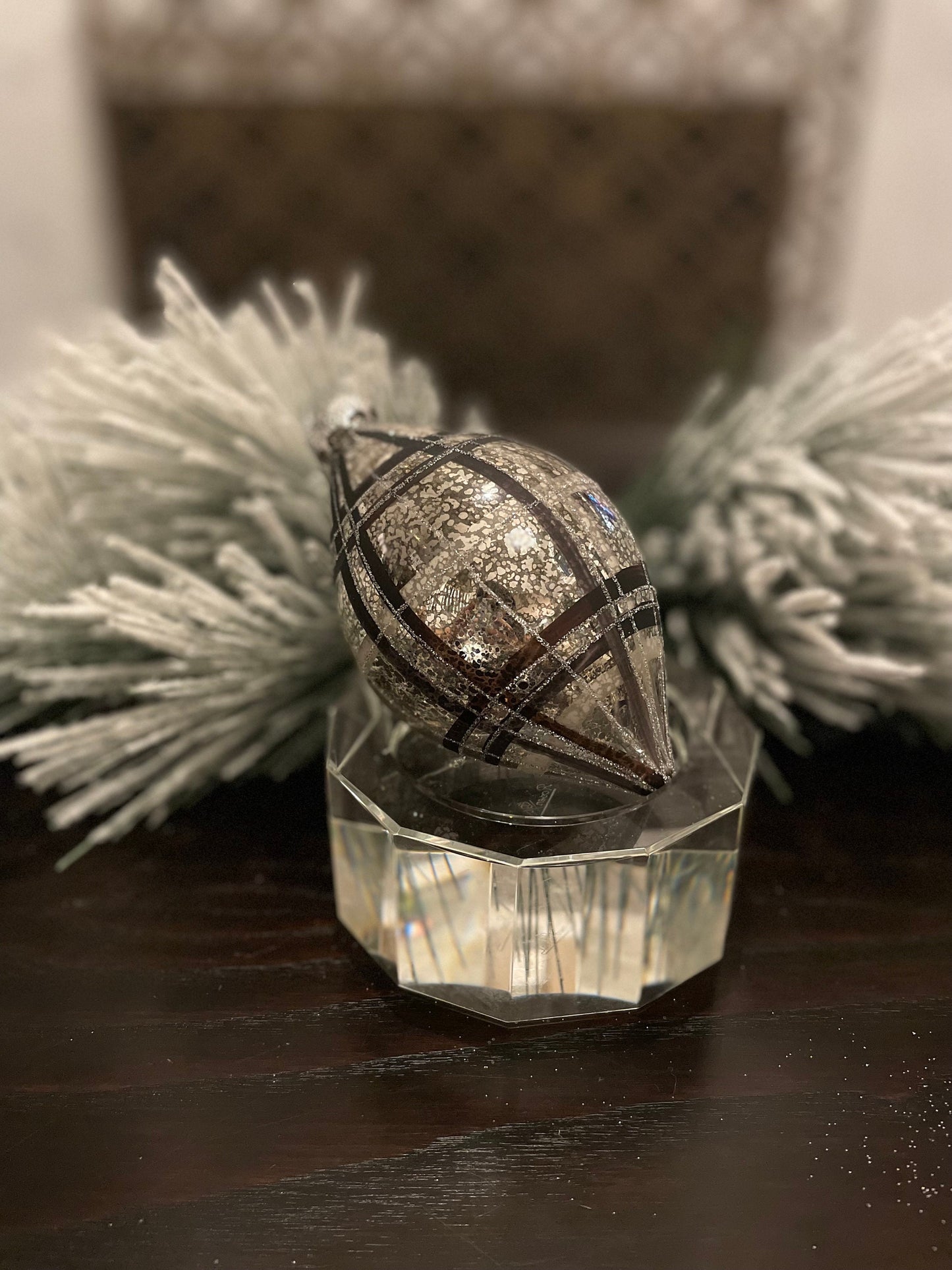 4”- 6” Mercury glass plaid onion and finial ornament. Set of 2. Onion and finial.*