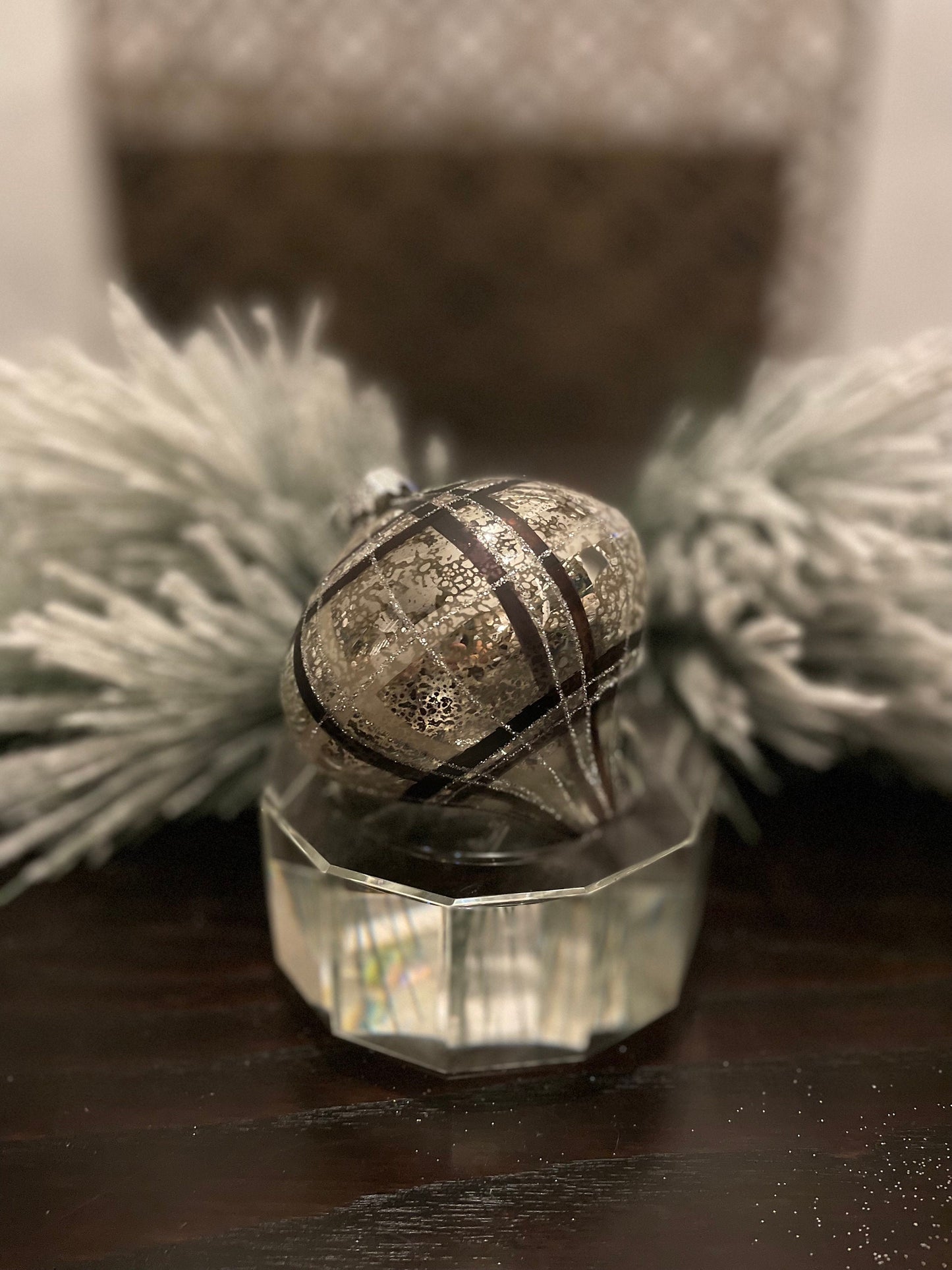 4”- 6” Mercury glass plaid onion and finial ornament. Set of 2. Onion and finial.*