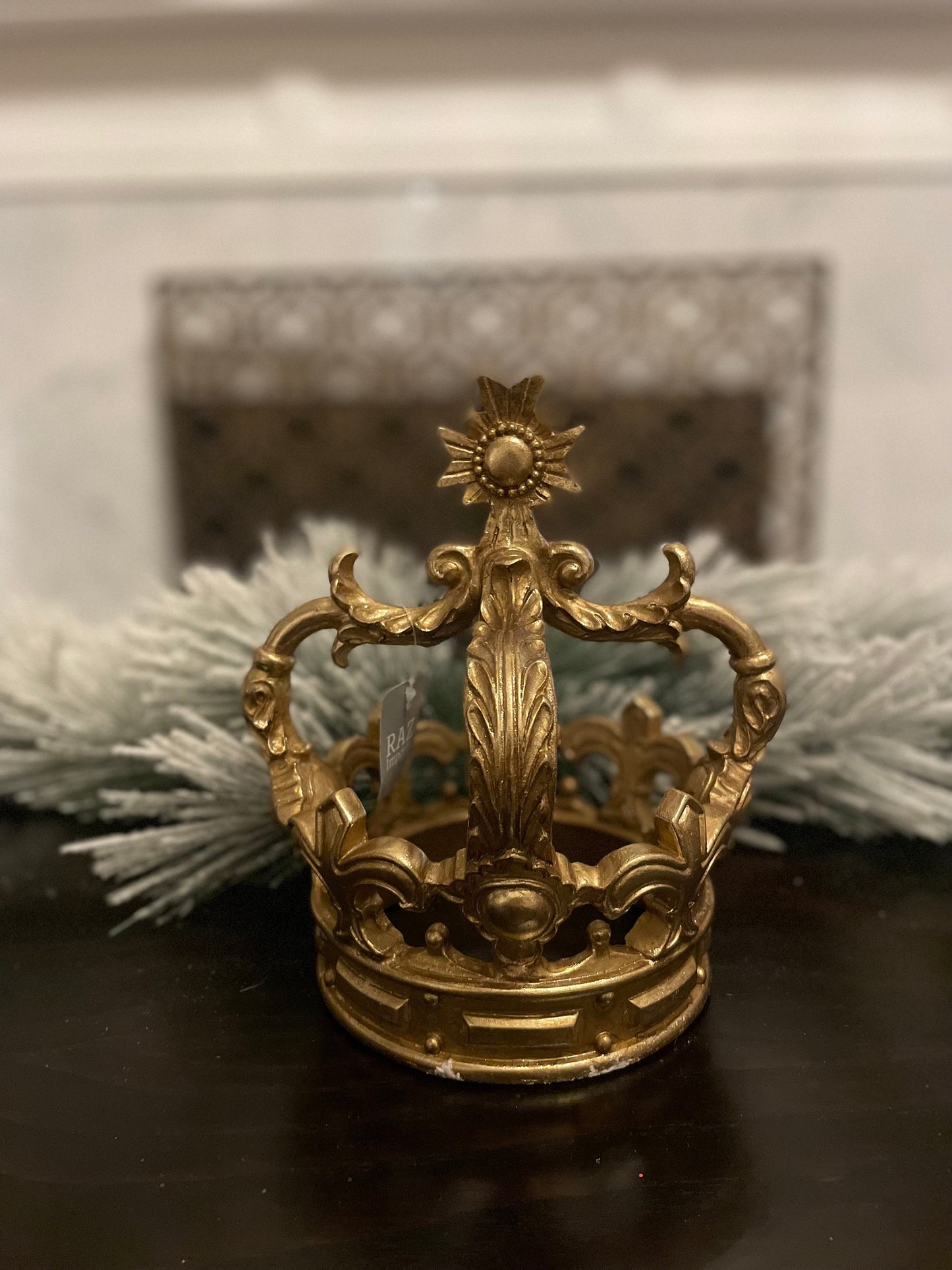 8" Crown. Gilded crown with cross. Christmas crown. Resin. Tabletop.