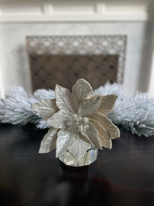 23” Silver beaded glittered poinsettia stem.