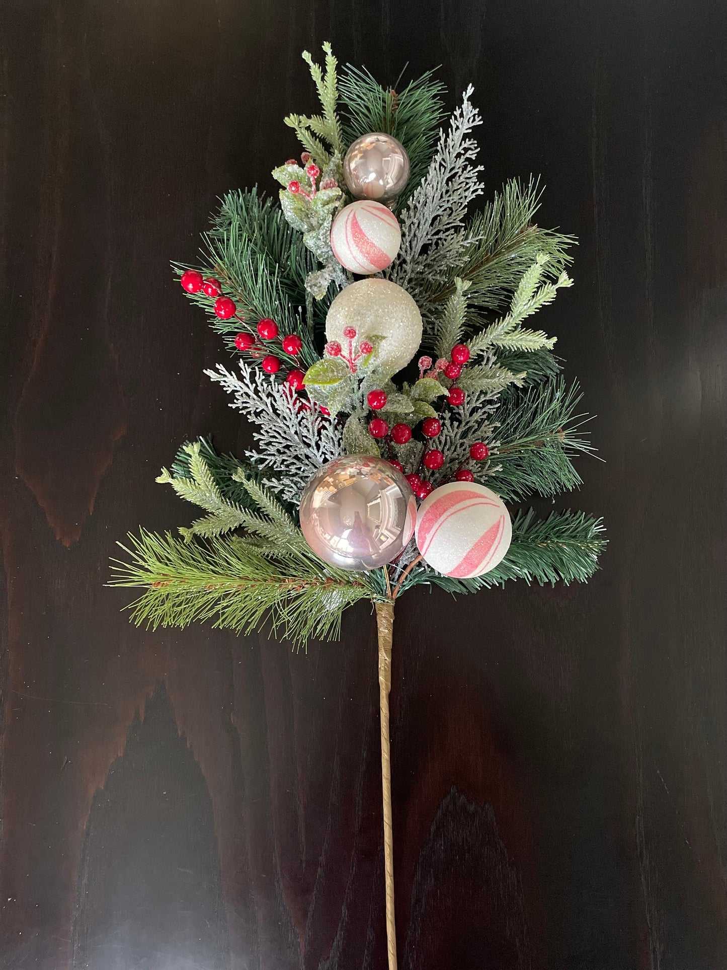 28” Mixed Peppermint ball spray.