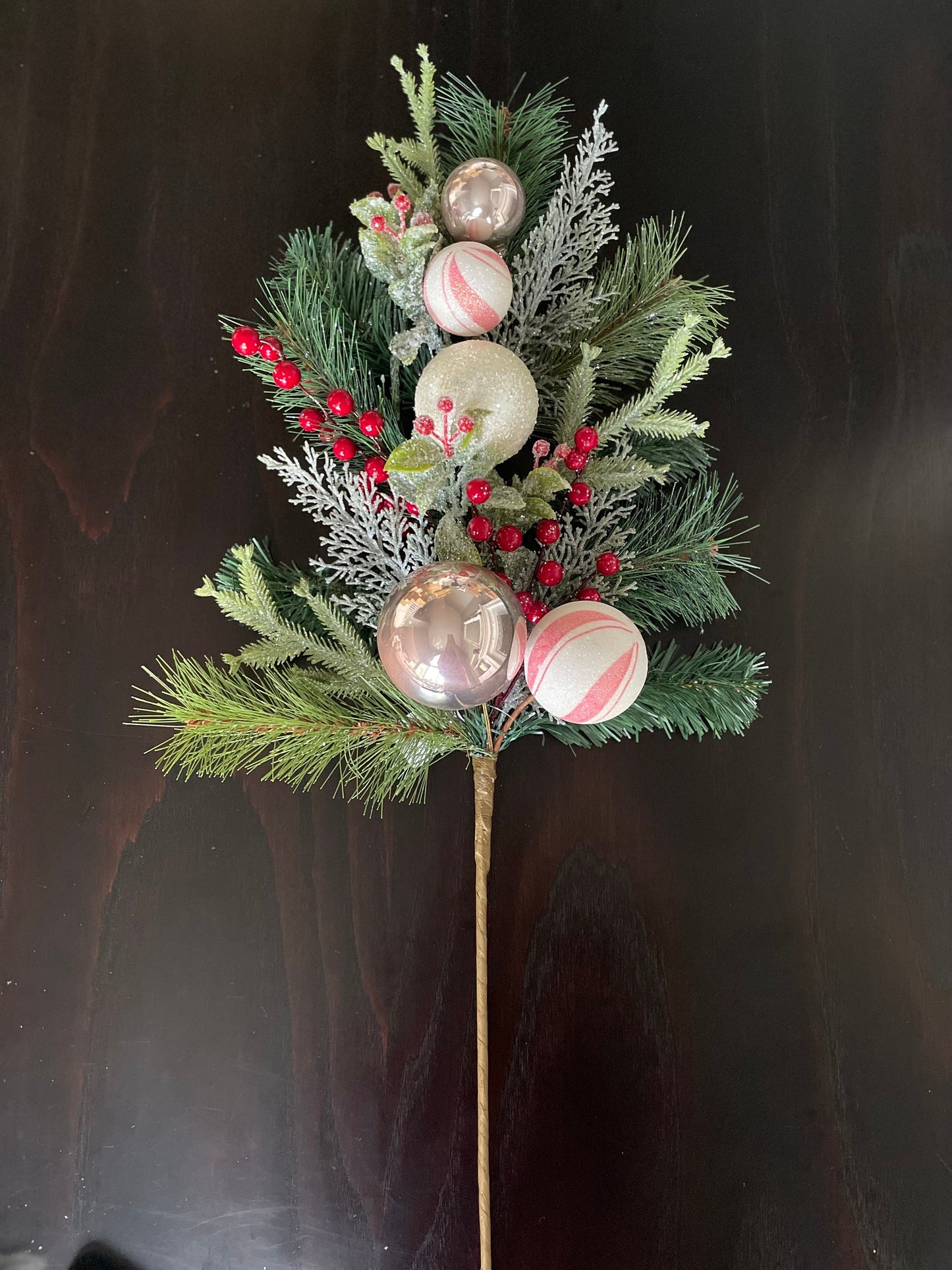 28” Mixed Peppermint ball spray.
