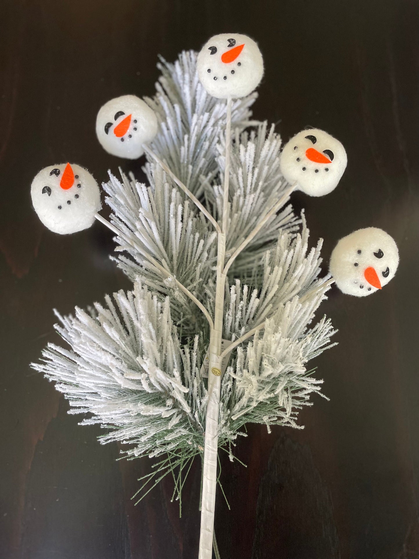 23.5” Snowman snowball spray.