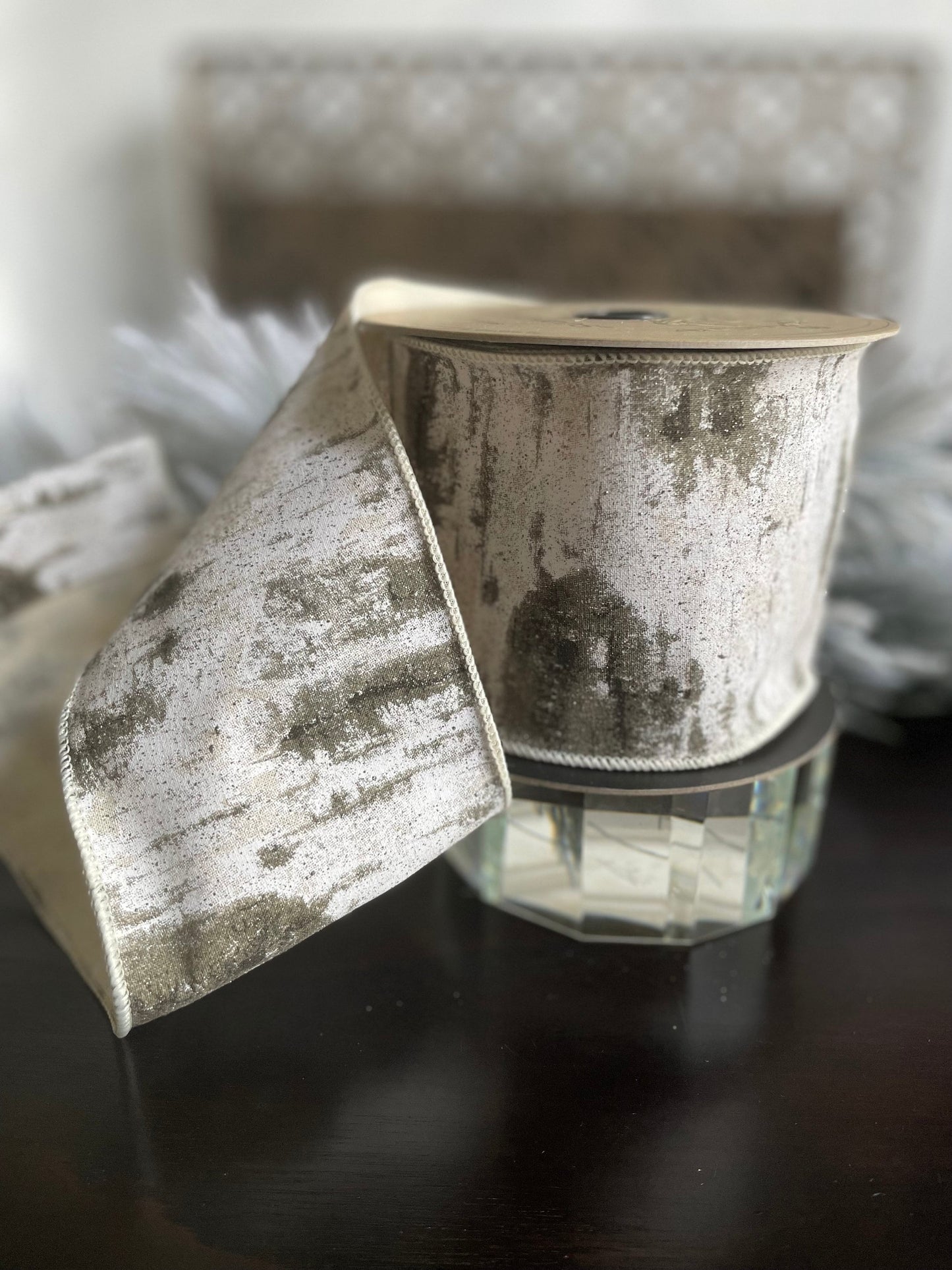 4” x 10 yds. Designer faux painted linen birch cream-gray ribbon. Wired. D. Stevens.