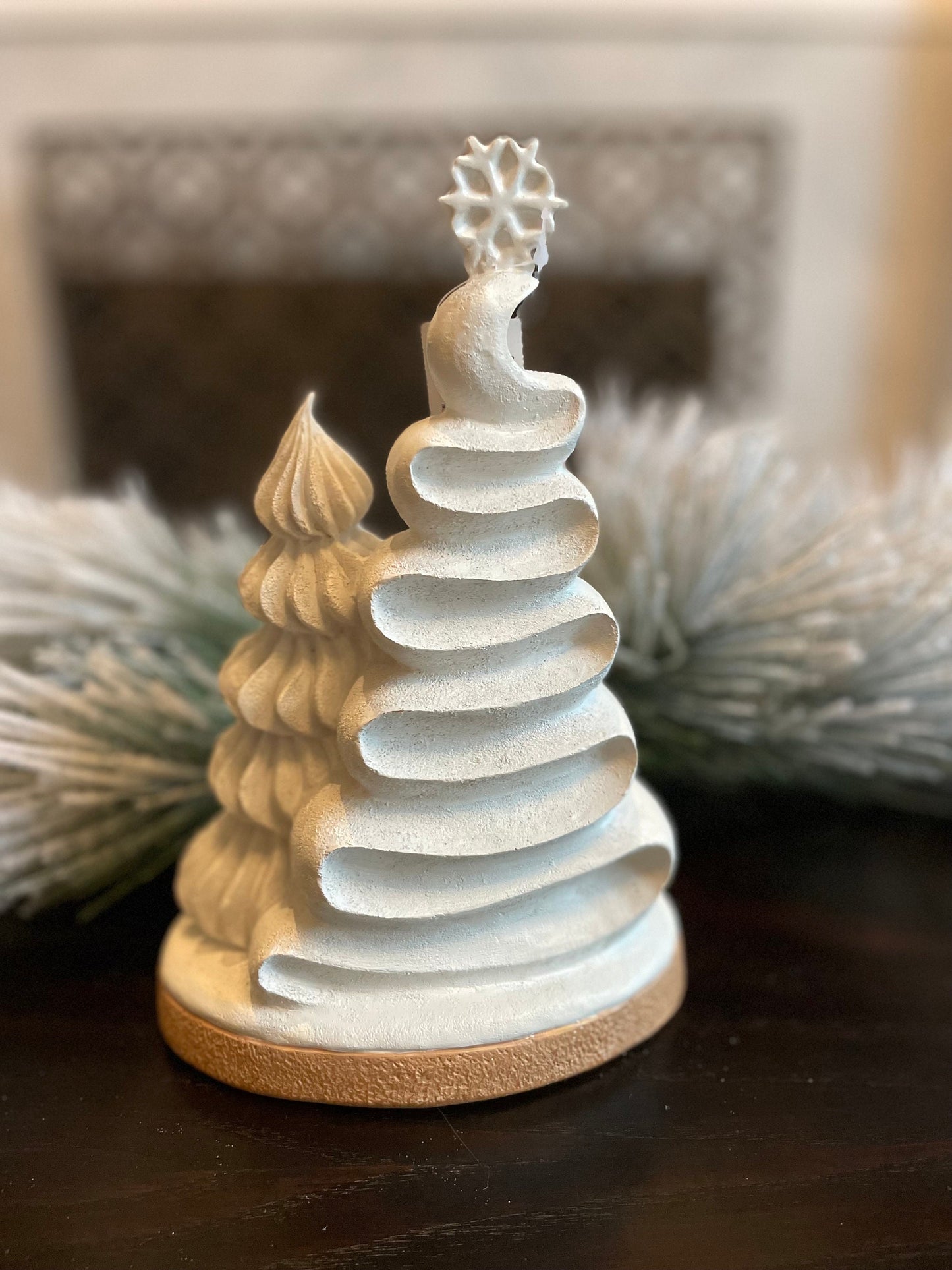 9” Meringue Christmas Trees with led.