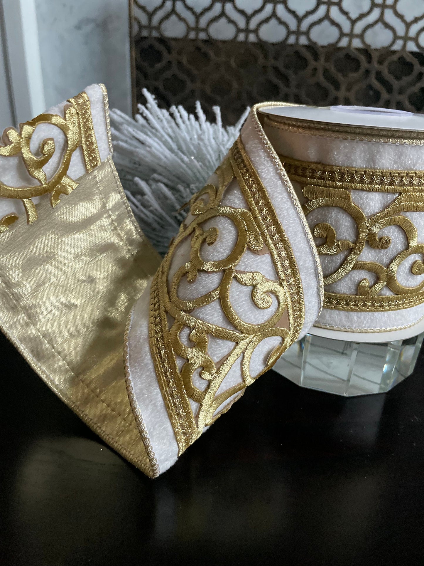 4” x 5 yds. Designer ivory and gold trim on velvet ribbon. Wired. Regency.