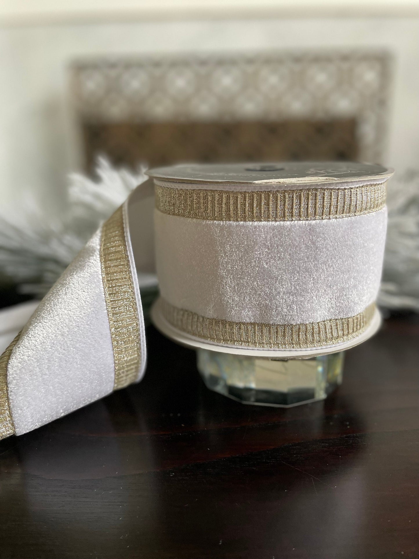 4” x 10 yds Designer pleated borders, white velvet ribbon with platinum borders. Wired. Farrisilk.
