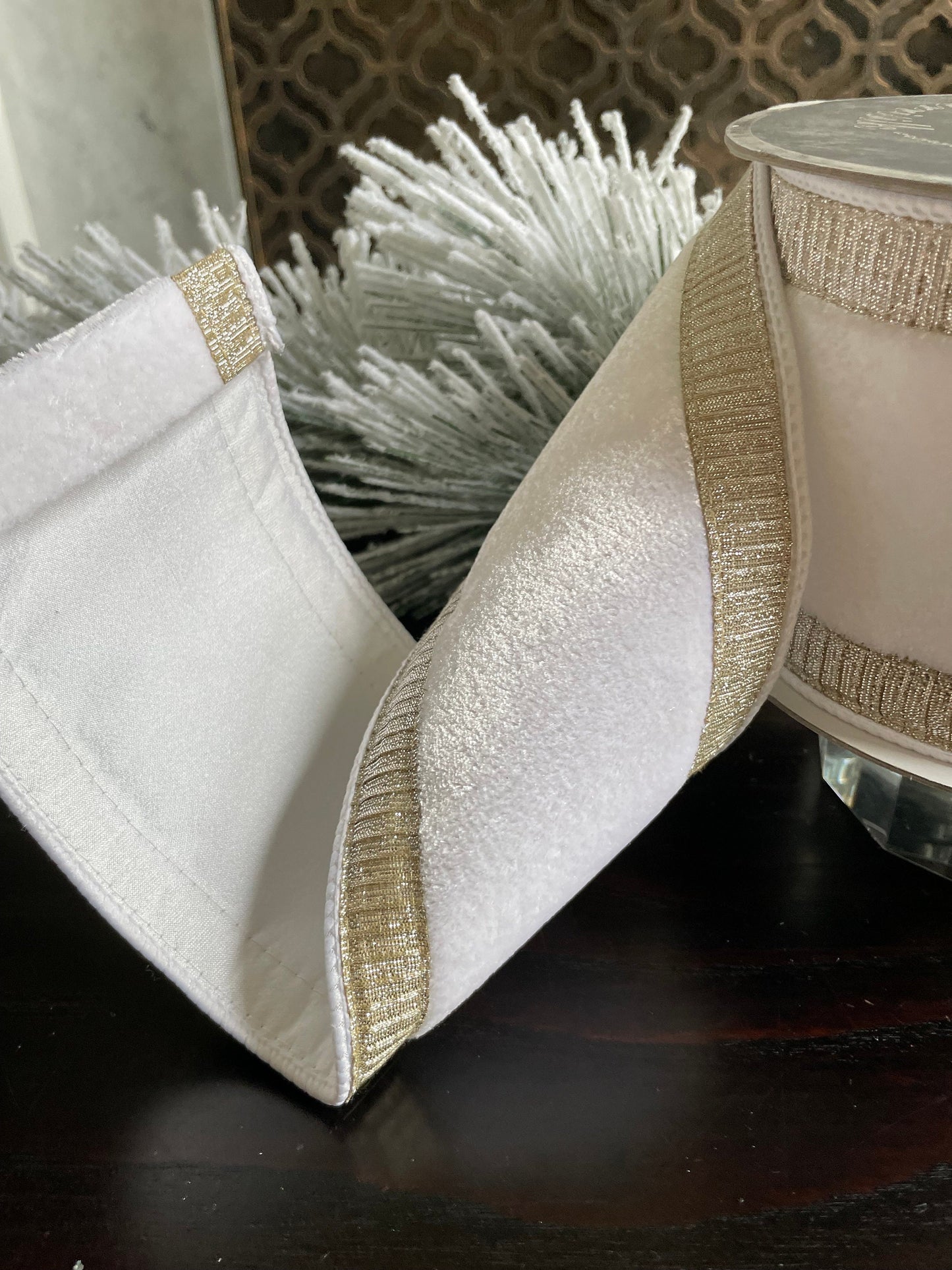 4” x 10 yds Designer pleated borders, white velvet ribbon with platinum borders. Wired. Farrisilk.