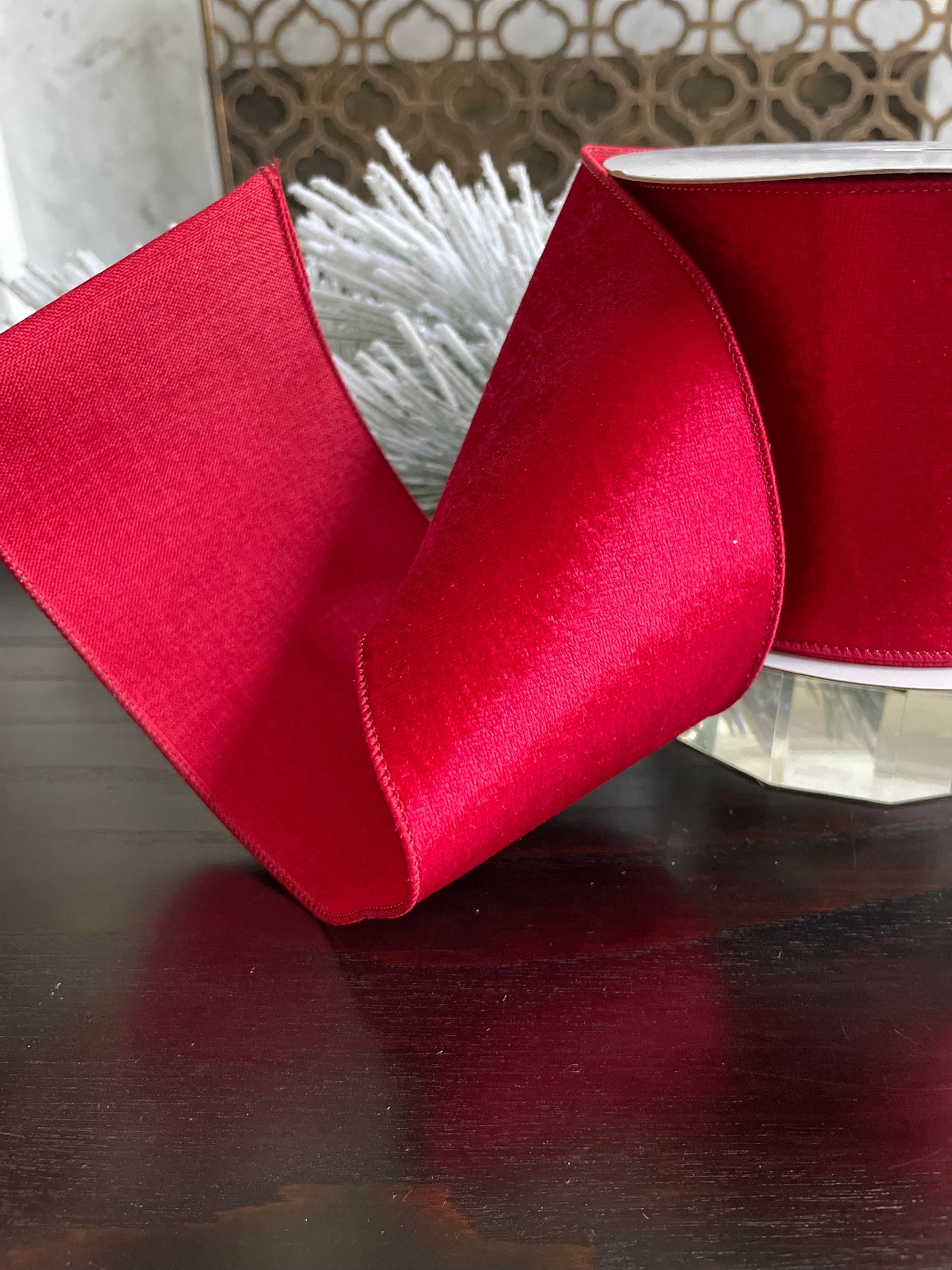4” x 10 yds. Burgundy velvet with dupion back ribbon. Wired. Regency.