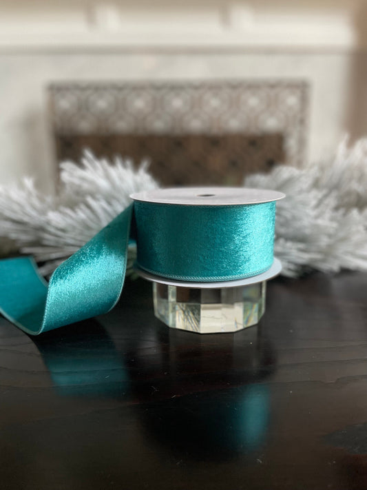 2.5” x 10 yds. Designer turquoise velvet with dupion back ribbon. Wired. Regency.