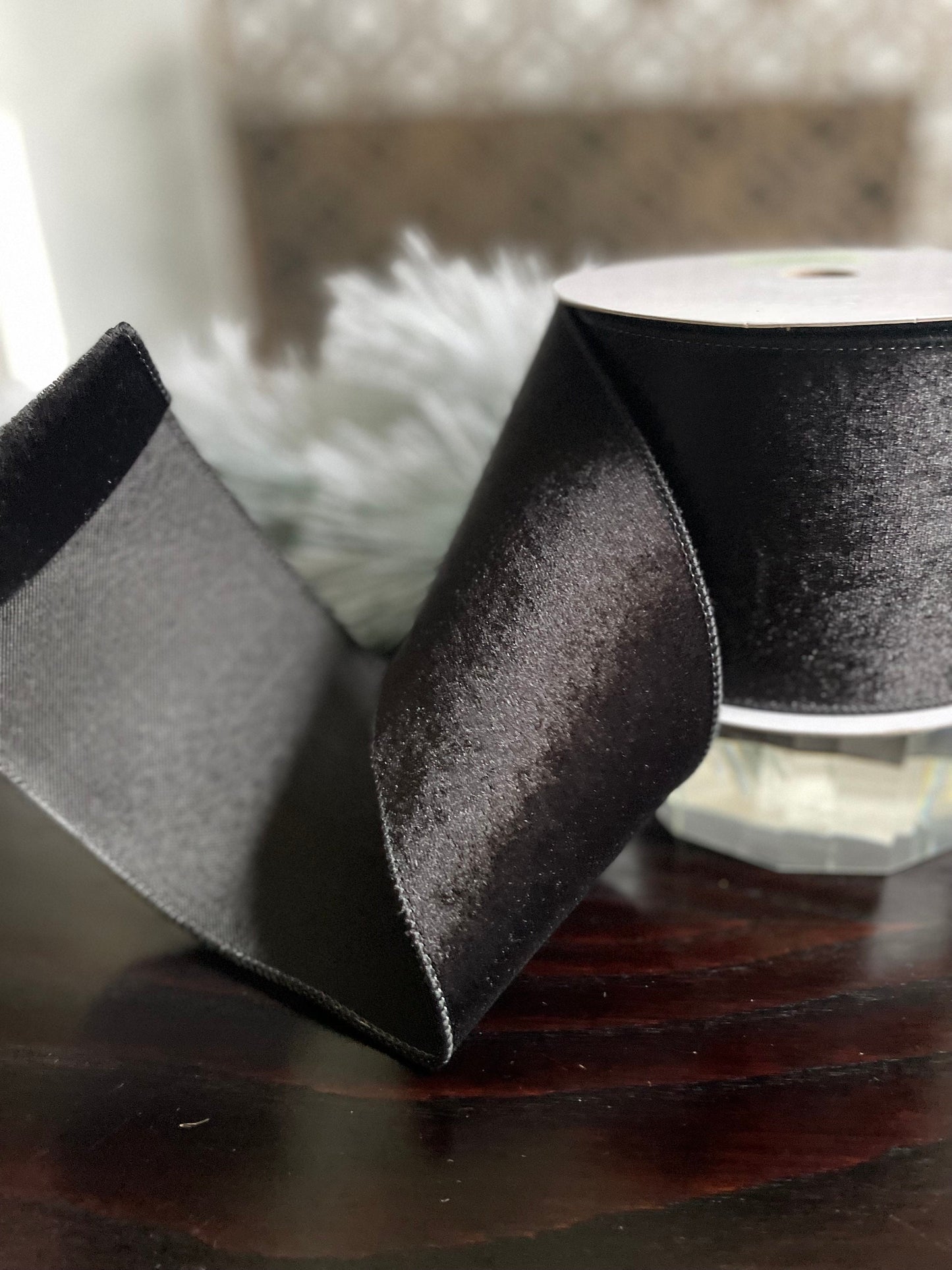 4” x 10 yds. Black velvet with dupion back ribbon. Wired. Regency.