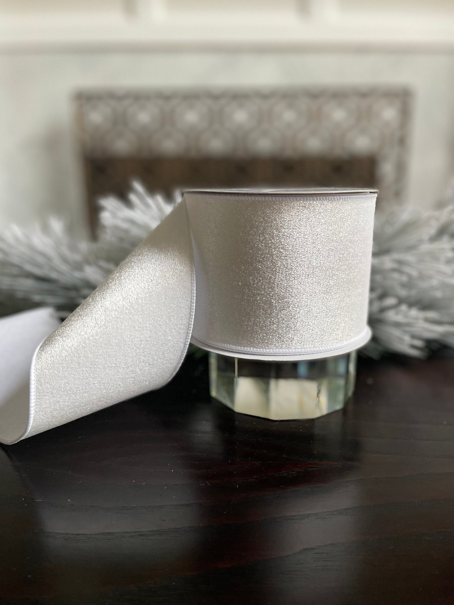 4” x 10 yds. White velvet with dupion back ribbon. Wired. Regency.
