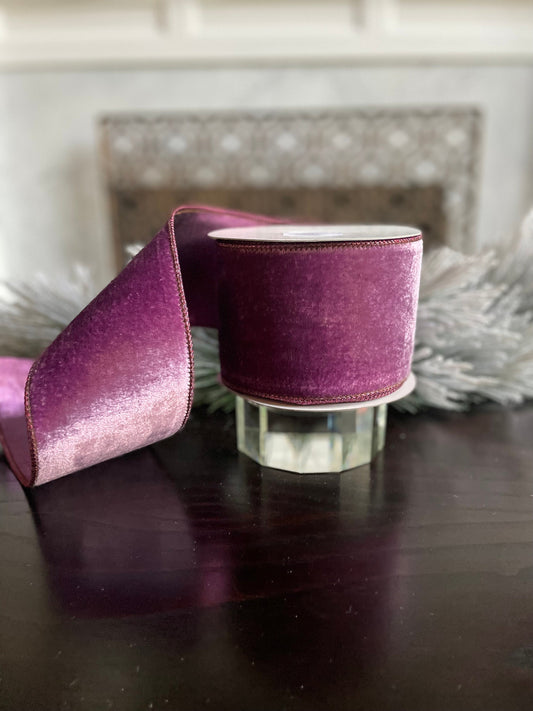4” x 10 yds. Lavender crown velvet metallic back ribbon. Wired. Regency.