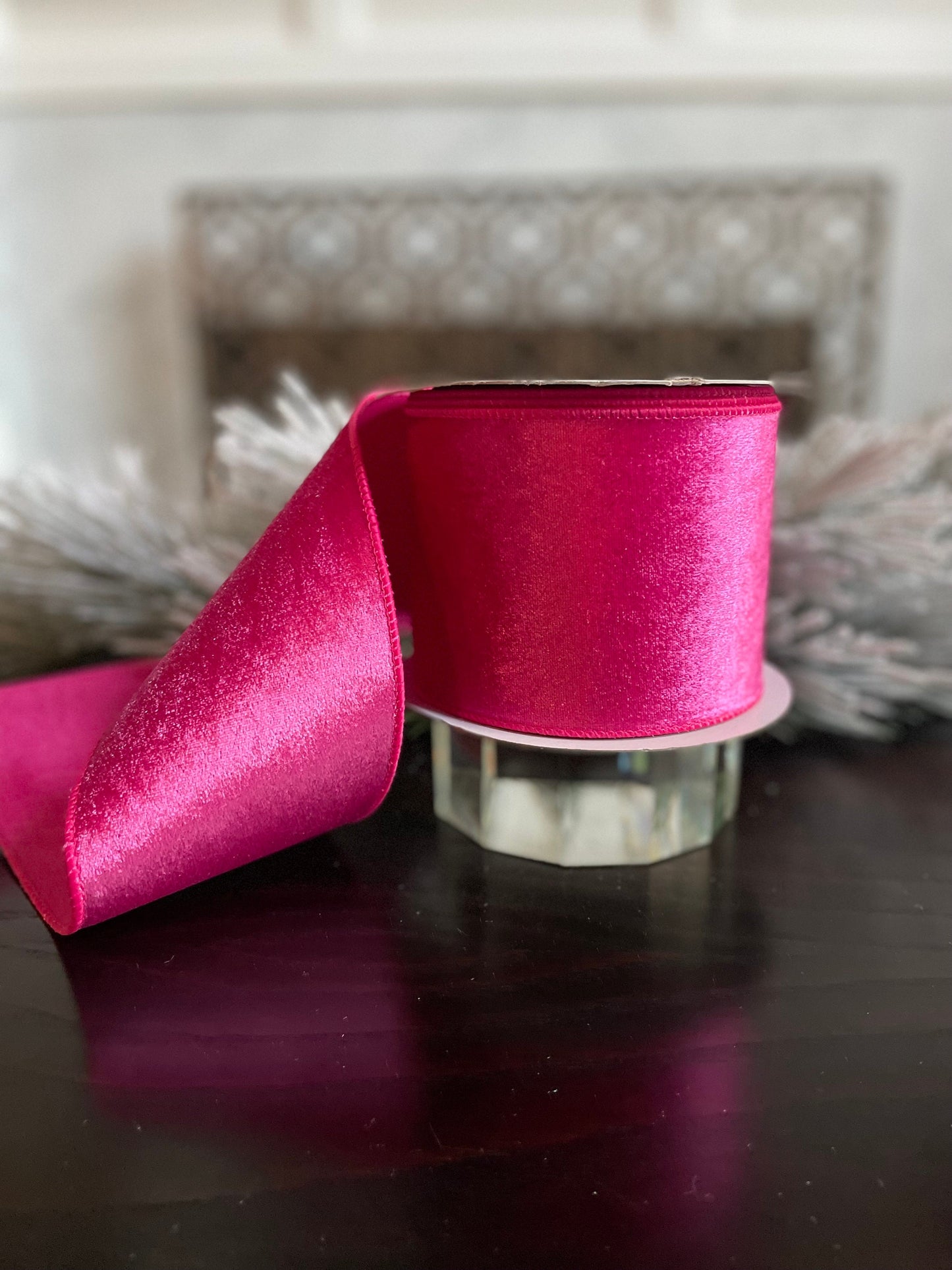 4” x 10 yds. Fuschia velvet with dupion back ribbon. Wired. Regency.