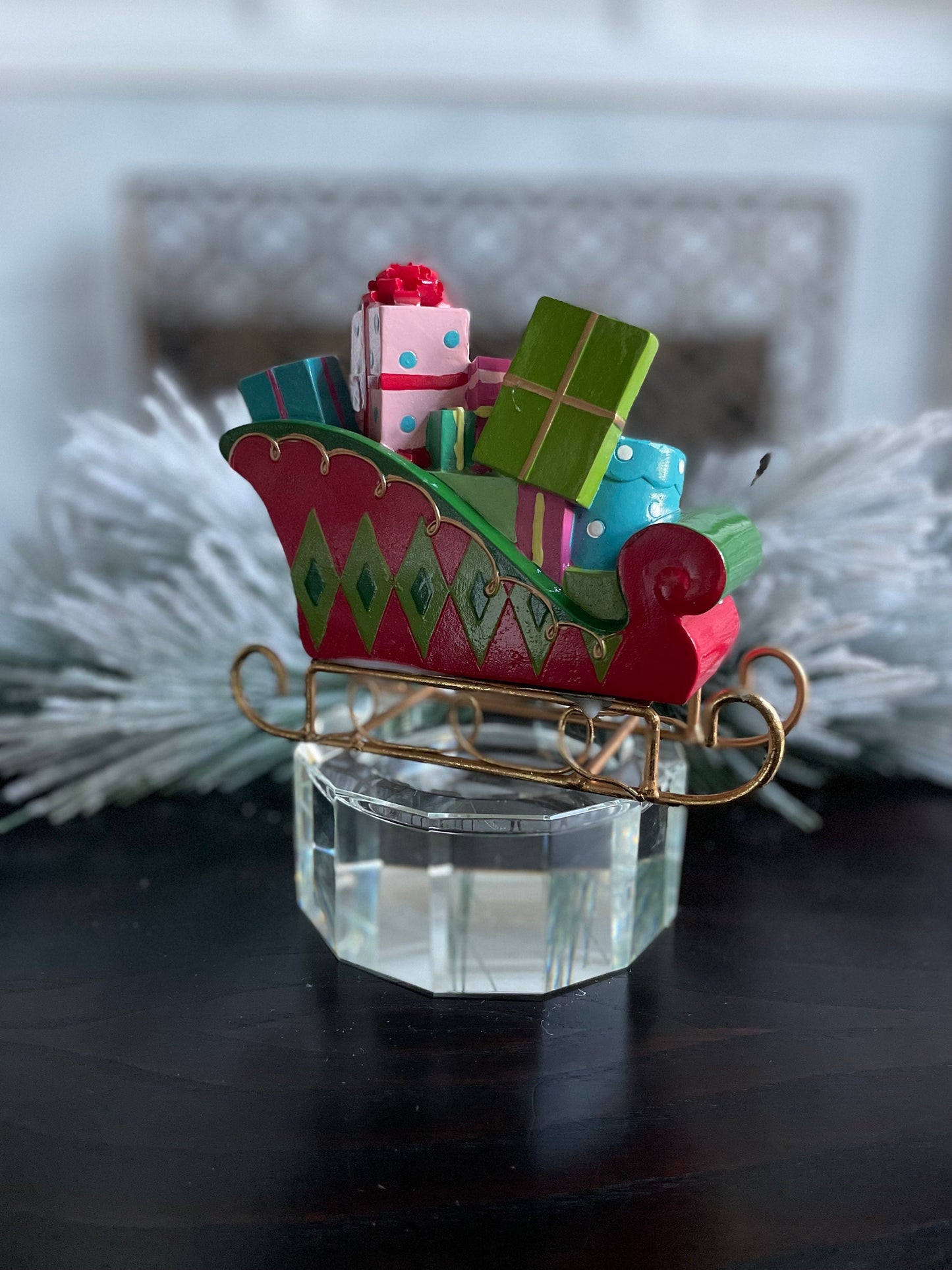 6” Resin sleigh with packages, tabletop ornament. Christmas. Multi color.